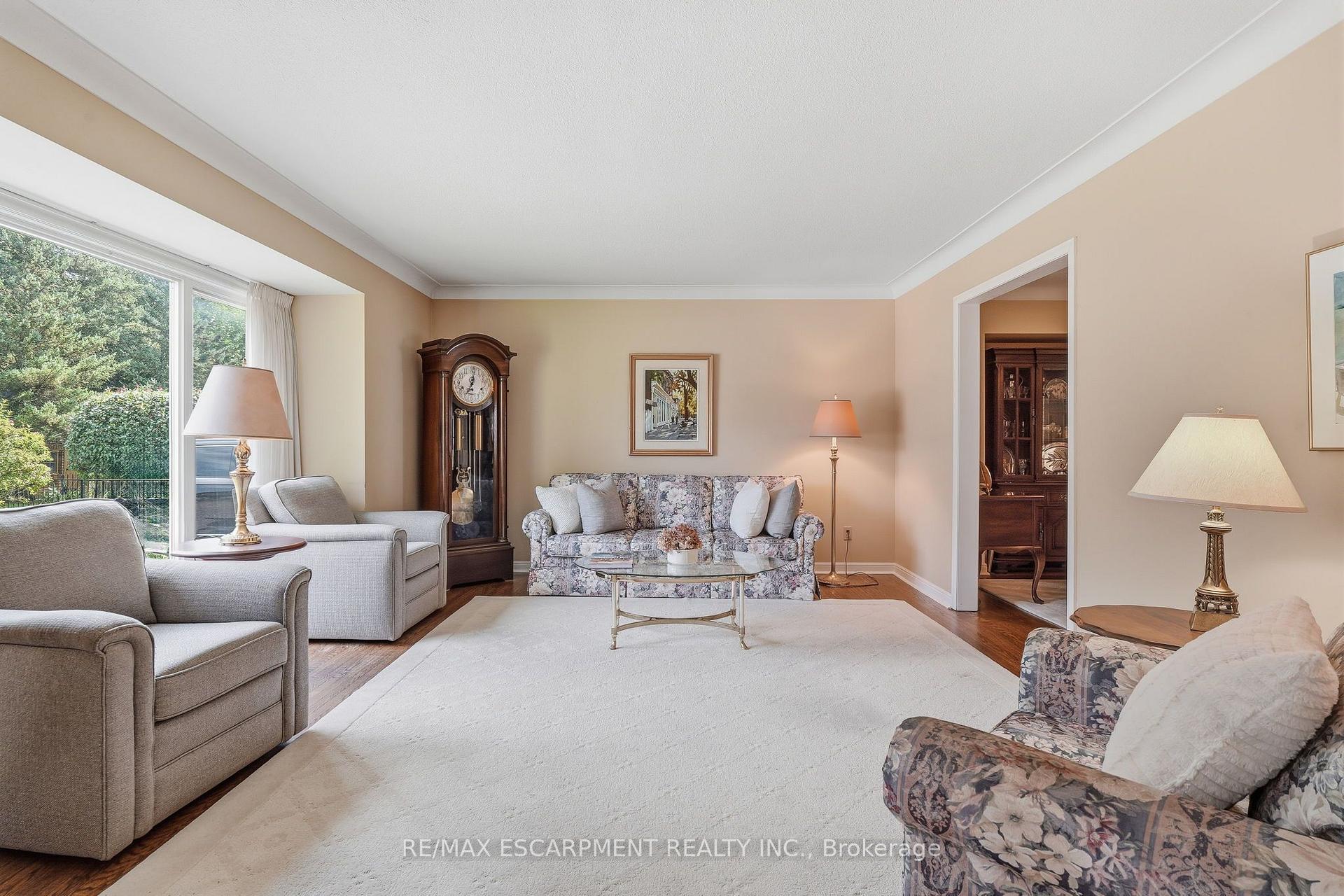 Photo 9 of 359 Lark Avenue, Burlington, LaSalle — HOMEH