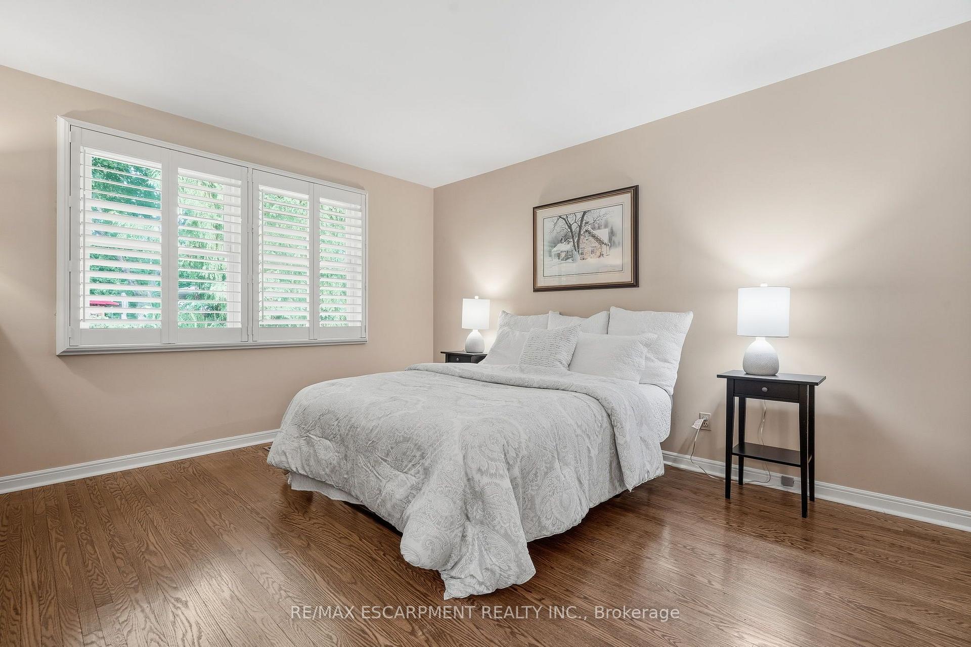 Photo 25 of 359 Lark Avenue, Burlington, LaSalle — HOMEH