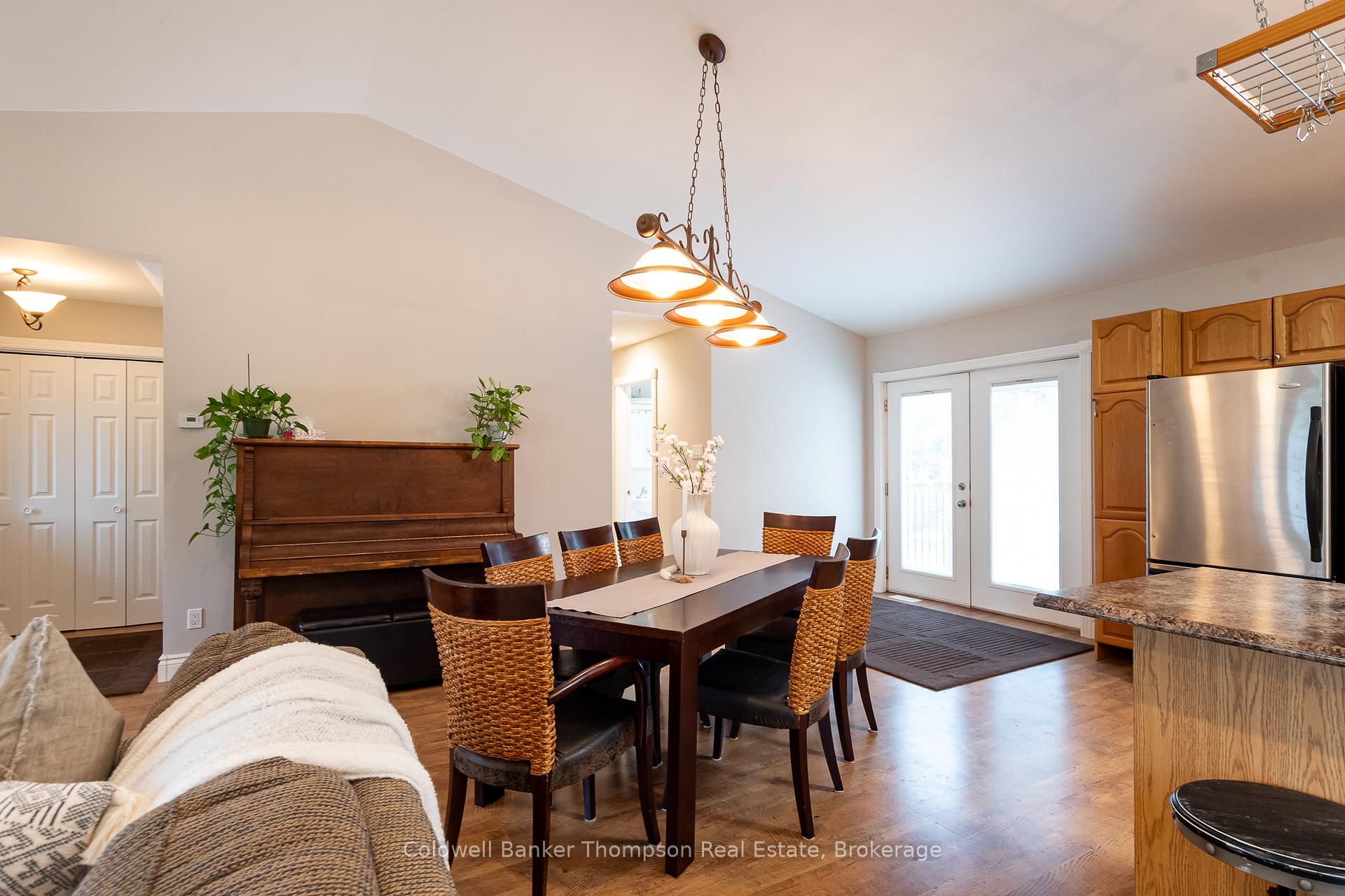 Photo 8 of 4237 Ravenscliffe Road, Huntsville, Stisted — HOMEH