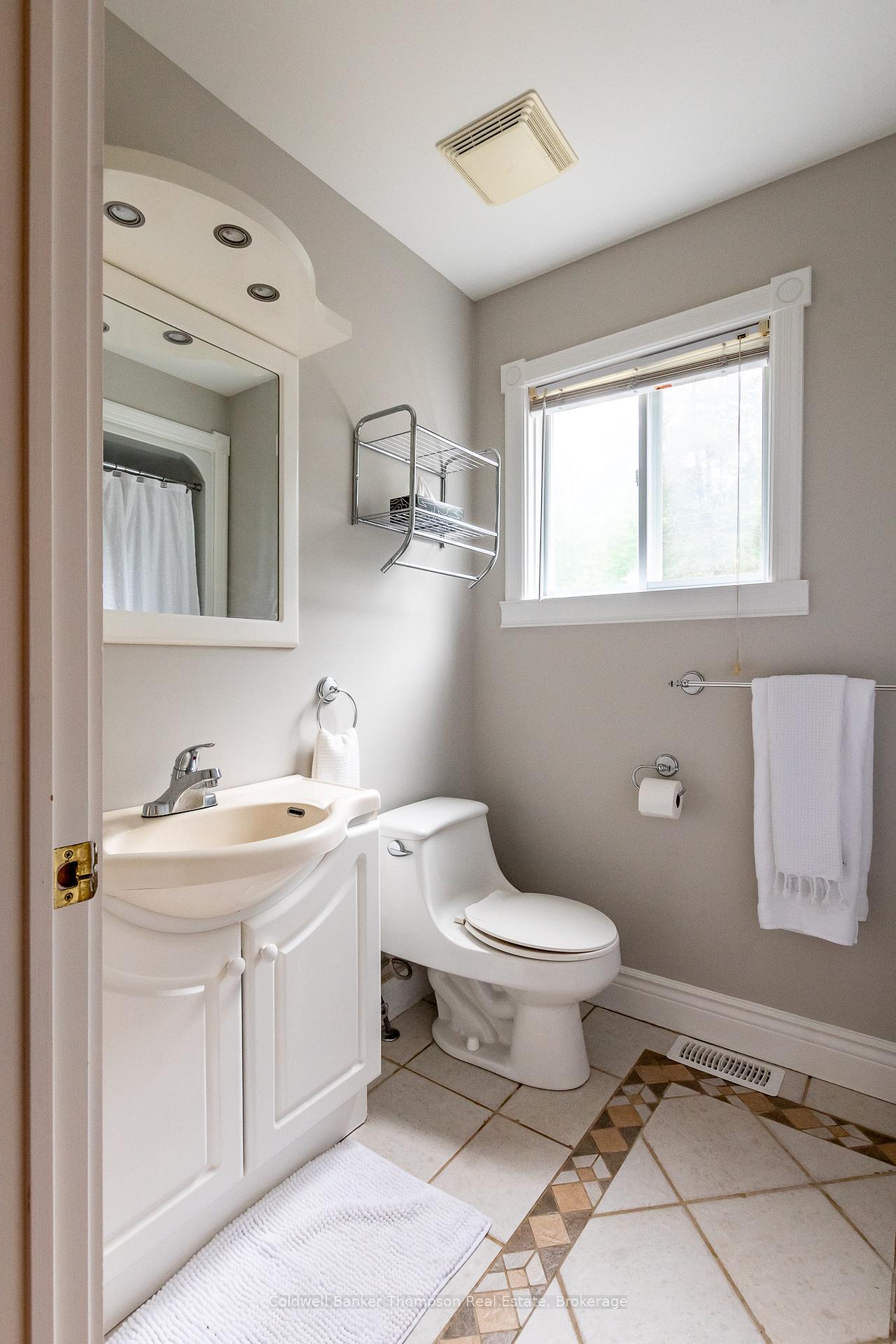Photo 17 of 4237 Ravenscliffe Road, Huntsville, Stisted — HOMEH