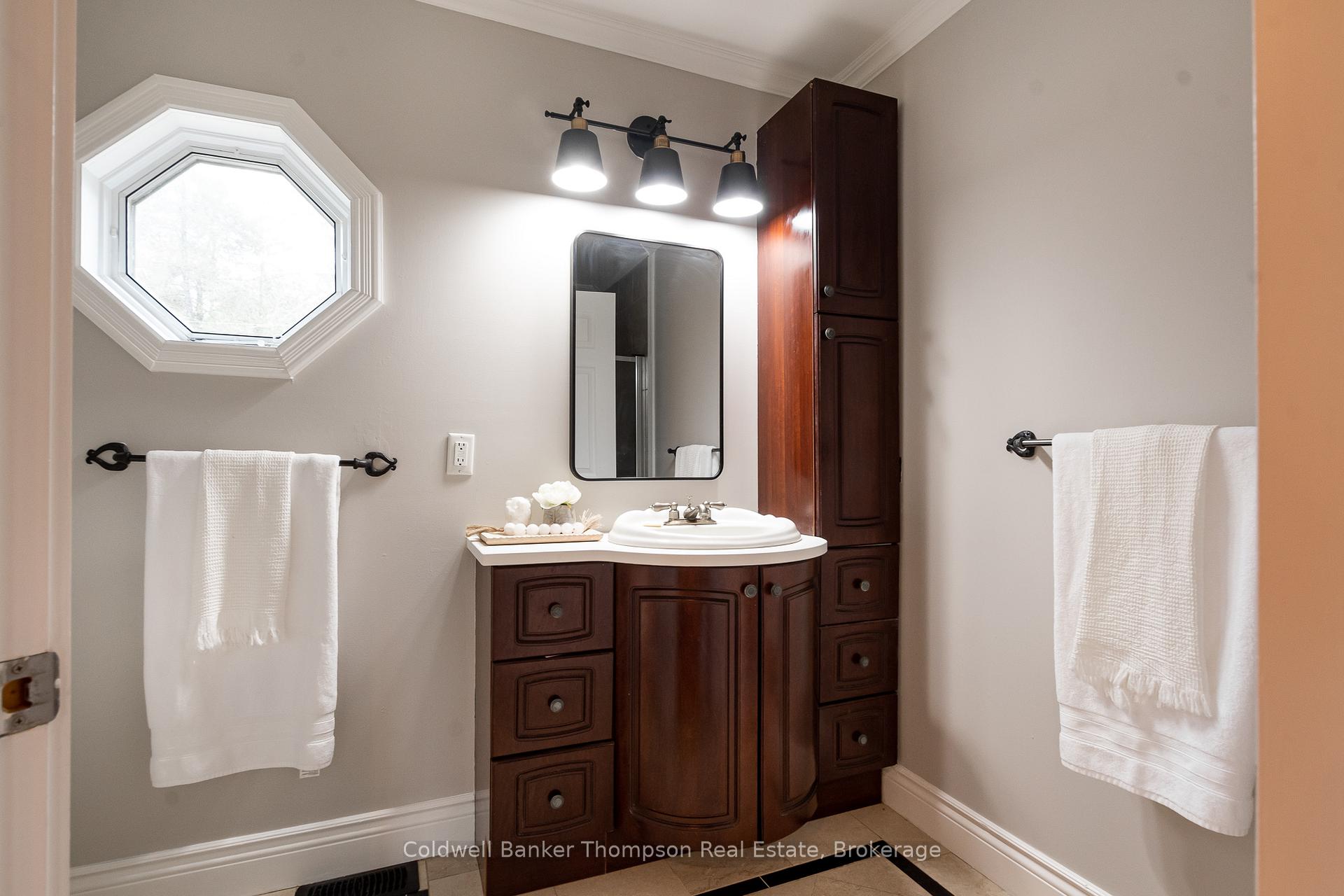 Photo 22 of 4237 Ravenscliffe Road, Huntsville, Stisted — HOMEH