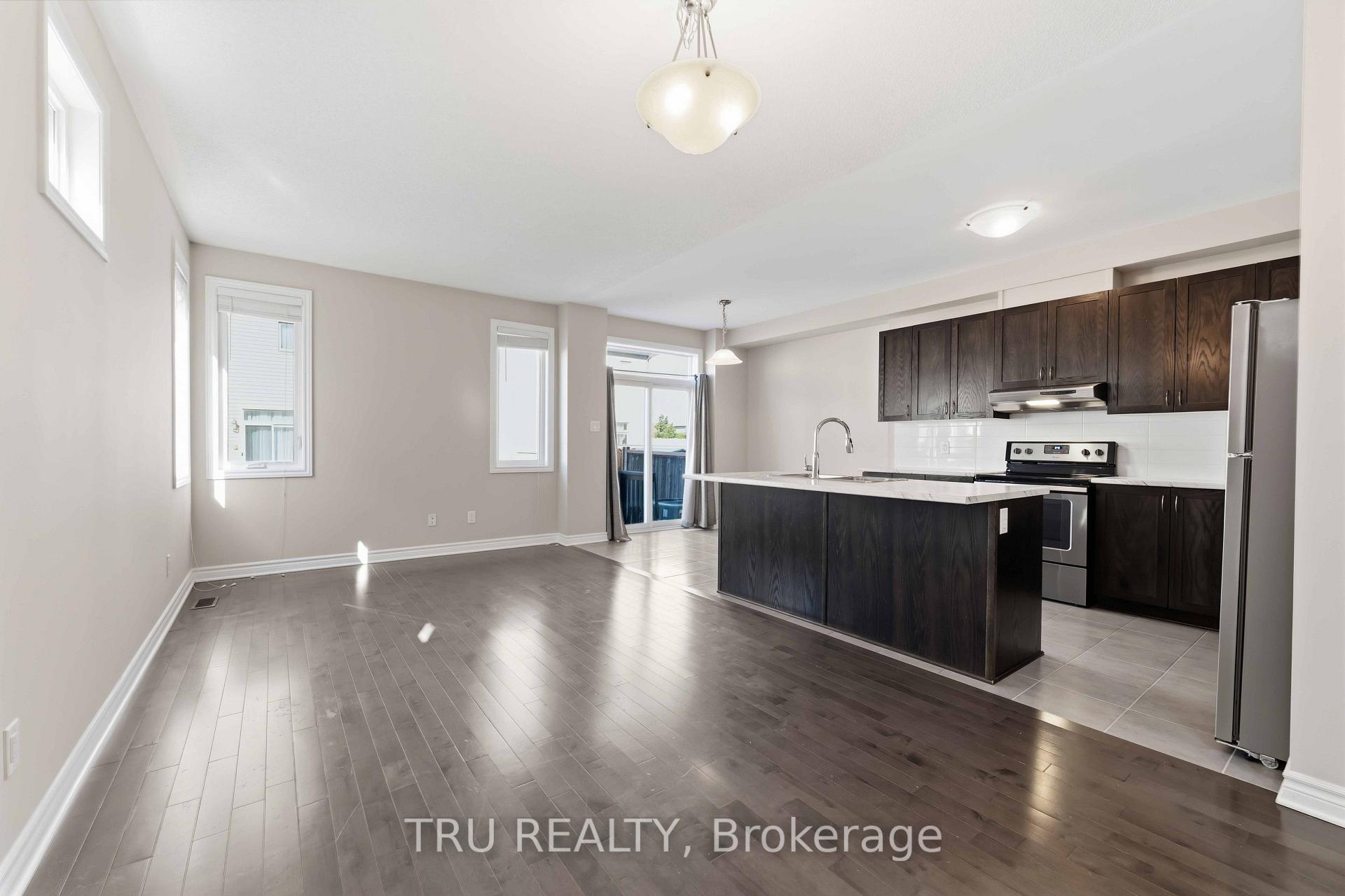 Photo 4 of 236 Yellowcress Way, Ottawa, Avalon West — HOMEH