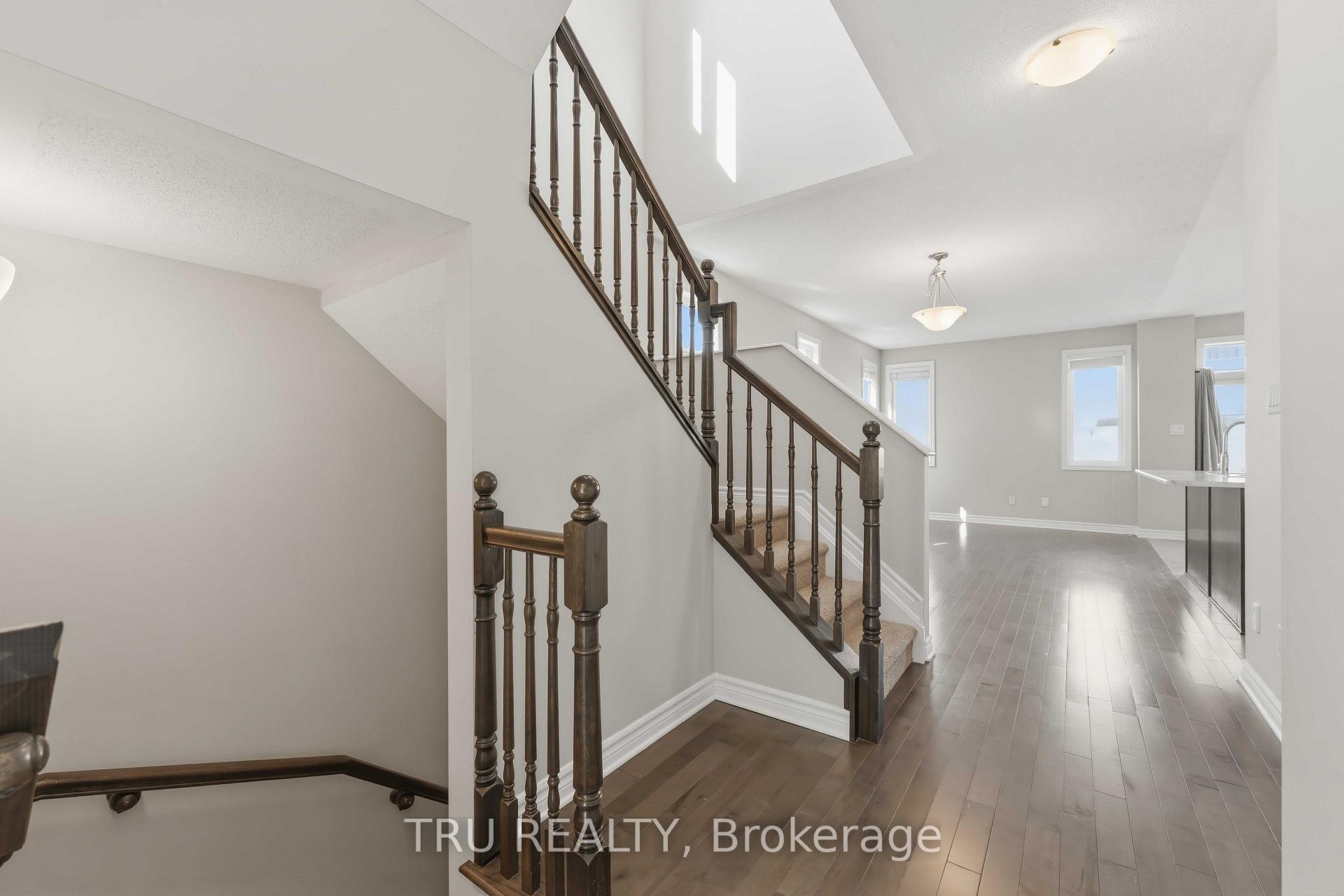 Photo 14 of 236 Yellowcress Way, Ottawa, Avalon West — HOMEH