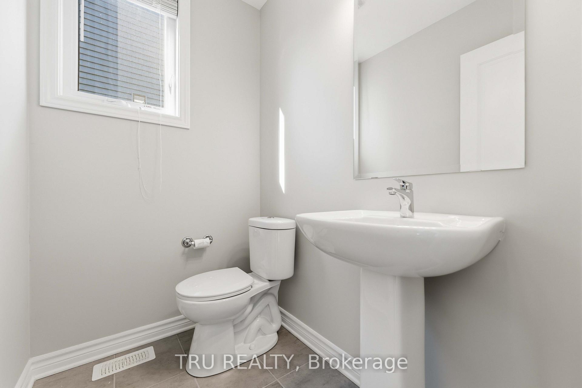 Photo 16 of 236 Yellowcress Way, Ottawa, Avalon West — HOMEH