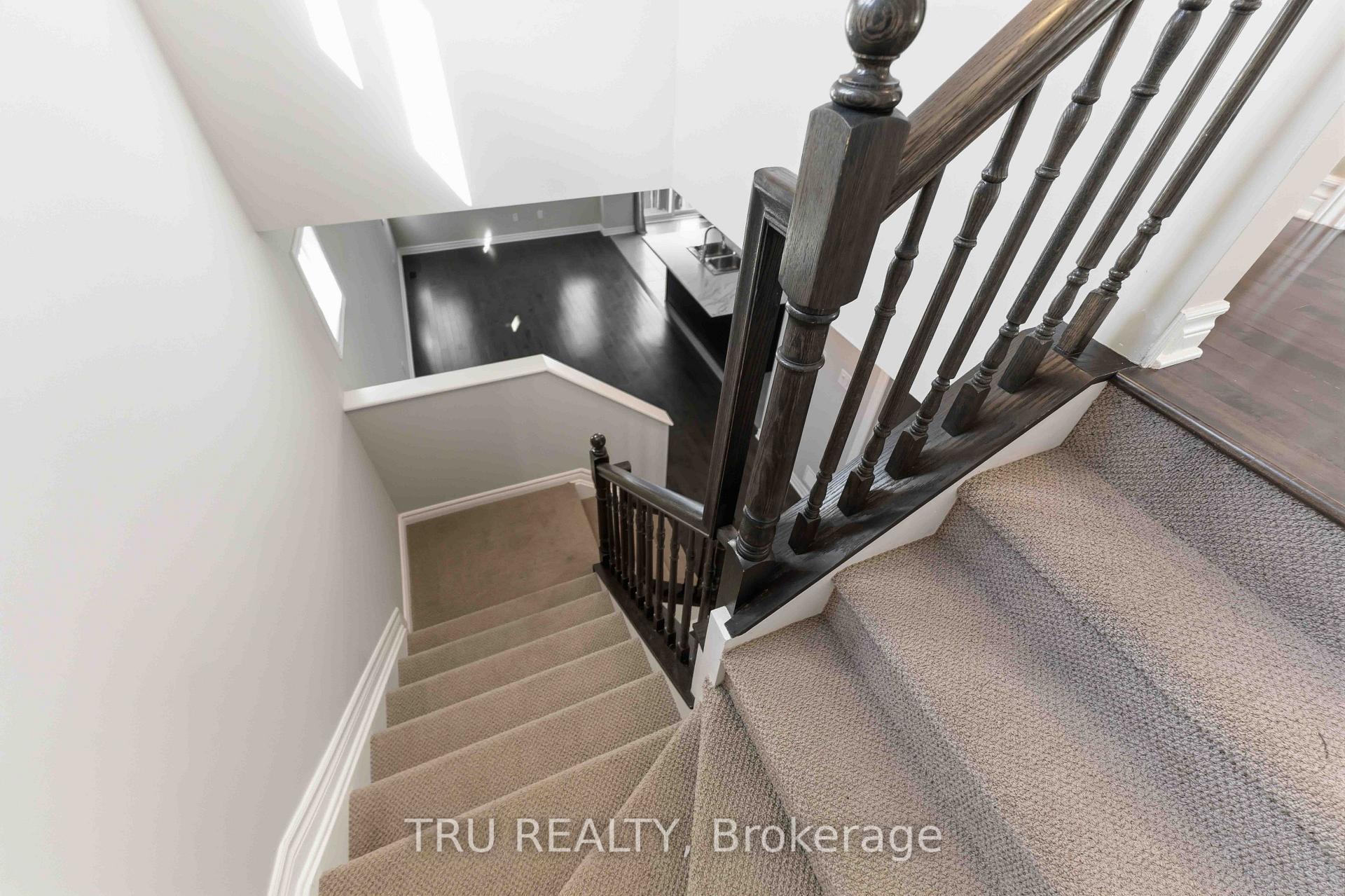 Photo 18 of 236 Yellowcress Way, Ottawa, Avalon West — HOMEH