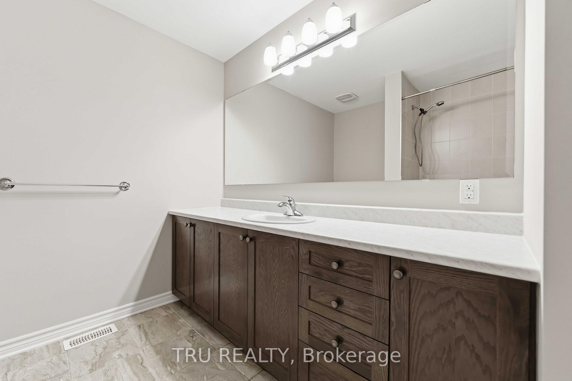 Photo 29 of 236 Yellowcress Way, Ottawa, Avalon West — HOMEH