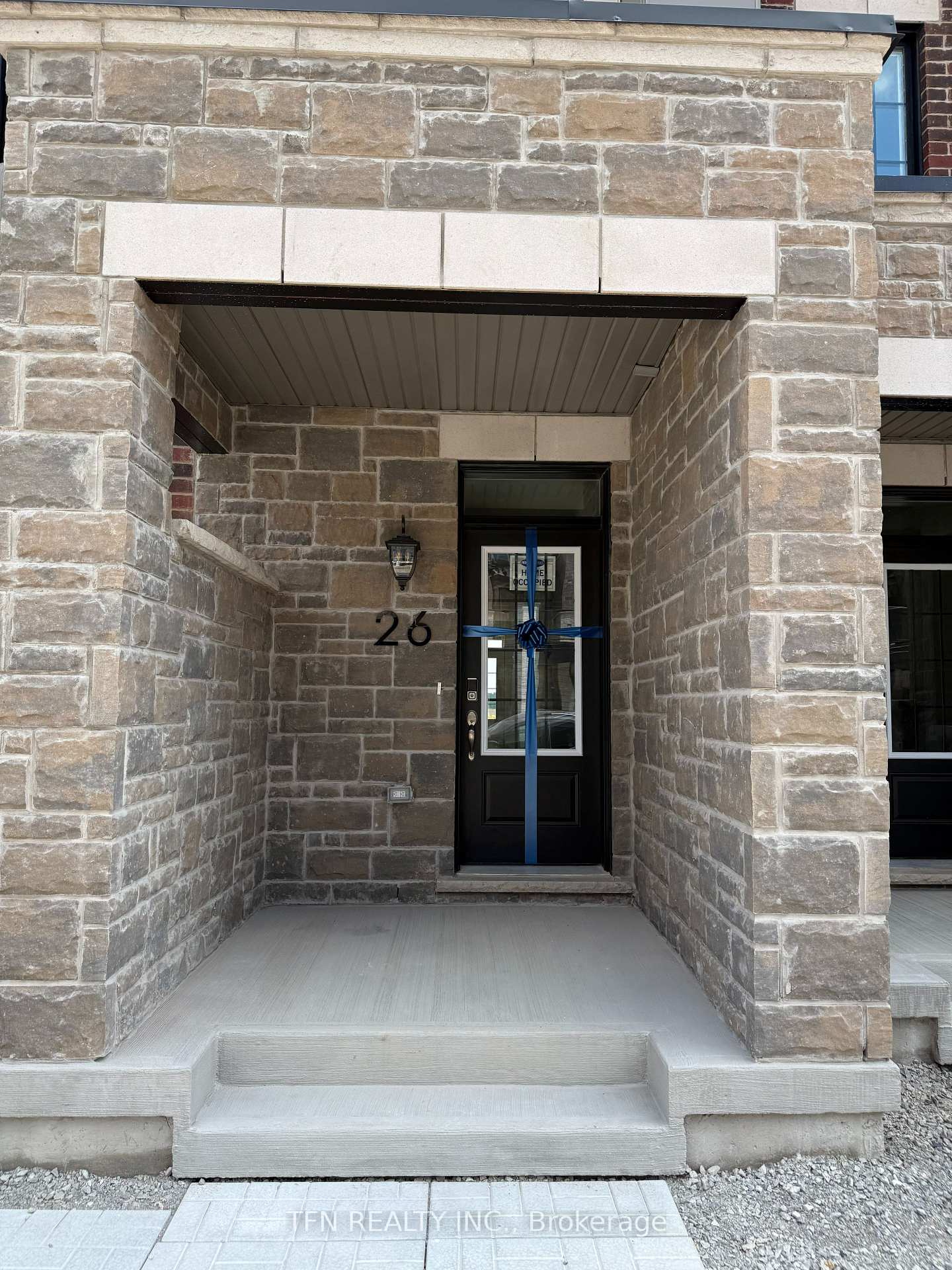 Photo 2 of 26 Pearen Lane N, Barrie, City Centre — HOMEH