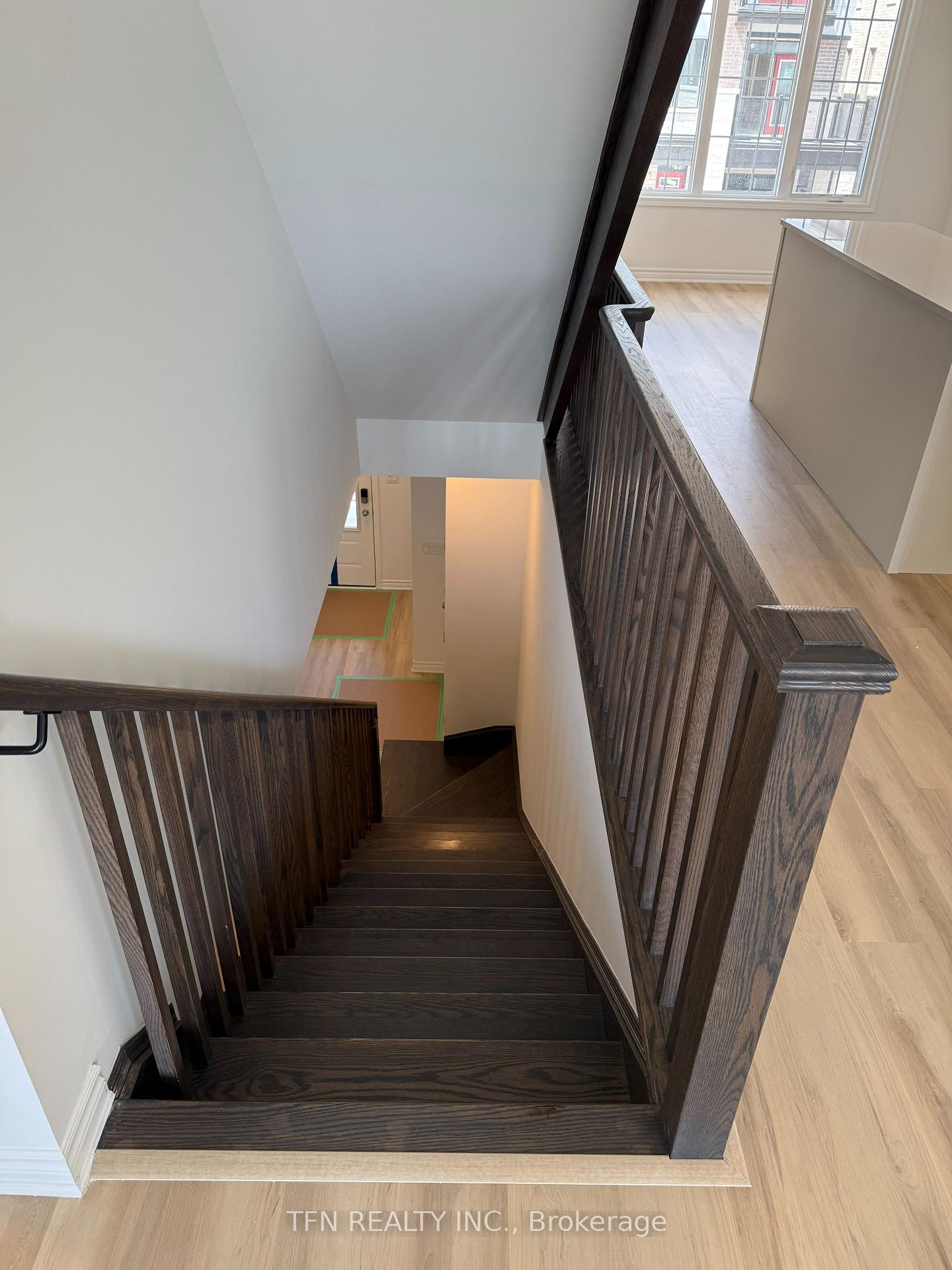 Photo 10 of 26 Pearen Lane N, Barrie, City Centre — HOMEH