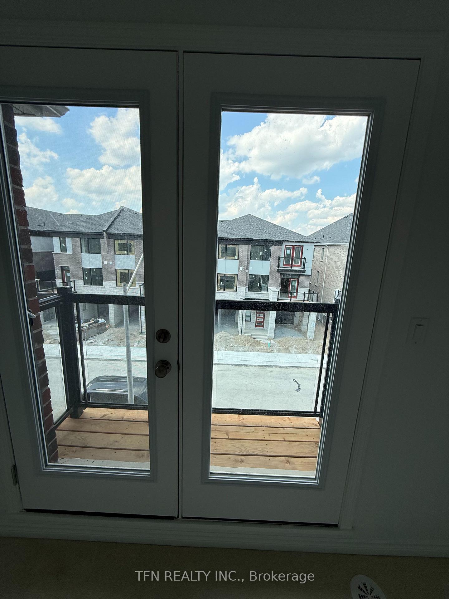 Photo 25 of 26 Pearen Lane N, Barrie, City Centre — HOMEH
