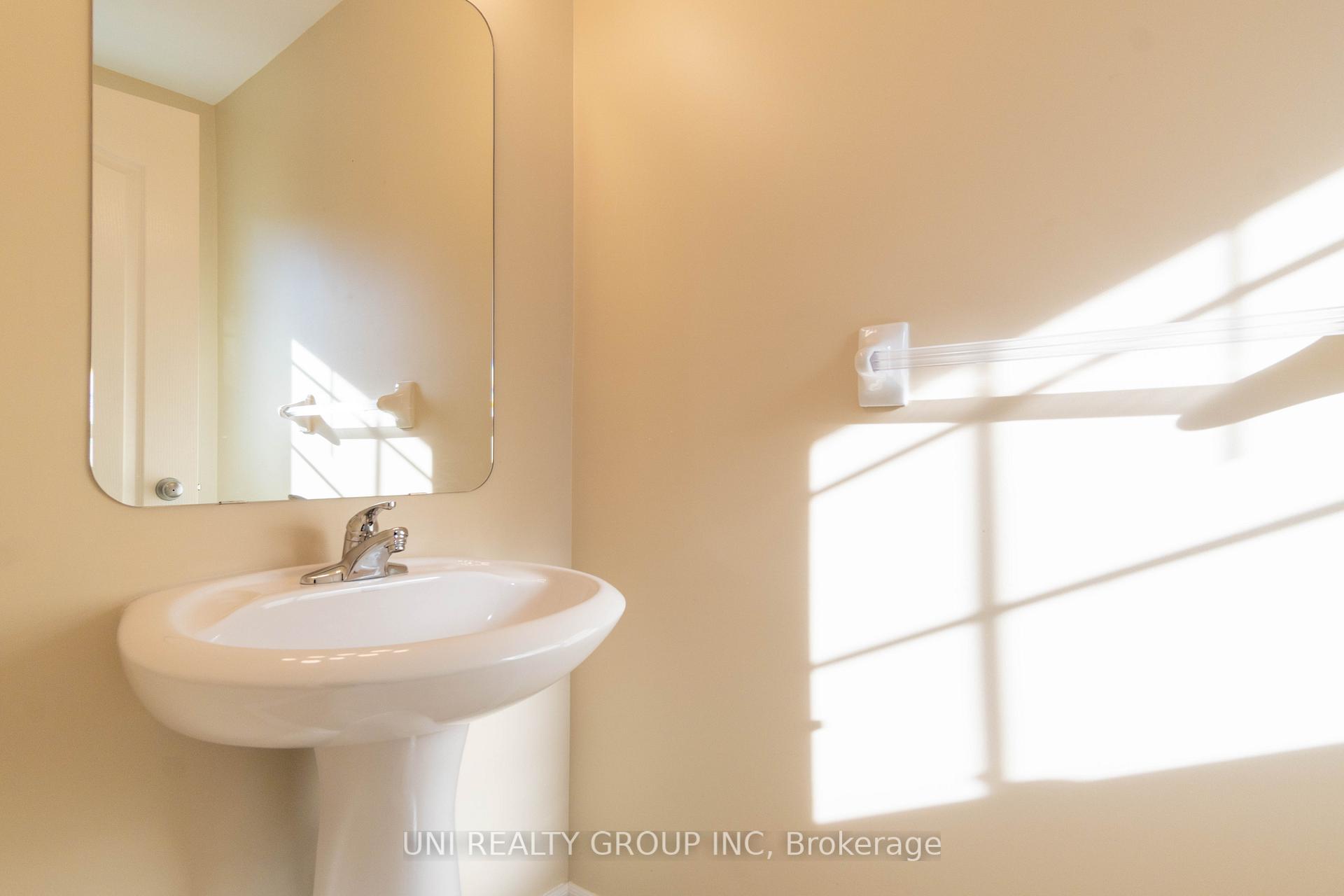 Photo 5 of 268 Tewsley Drive, Ottawa, Riverside South/Gloucester Glen — HOMEH