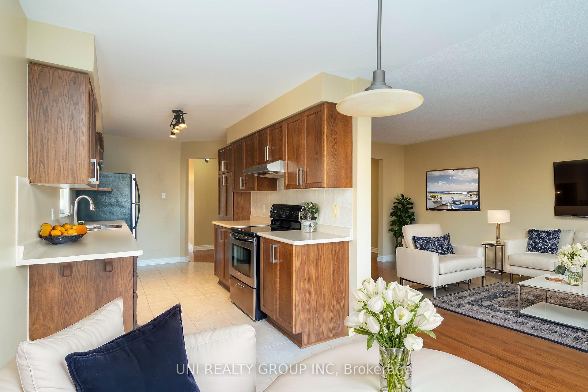 Photo 13 of 268 Tewsley Drive, Ottawa, Riverside South/Gloucester Glen — HOMEH