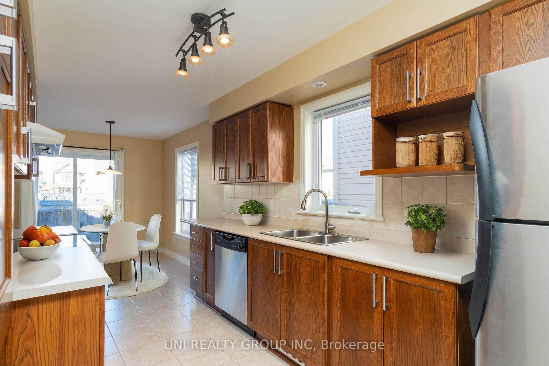 Photo 14 of 268 Tewsley Drive, Ottawa, Riverside South/Gloucester Glen — HOMEH