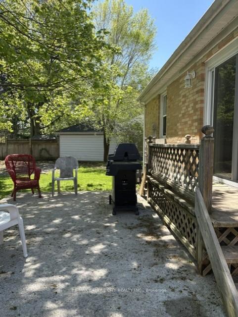 Photo 3 of 28 Dieppe Drive, St. Thomas — HOMEH