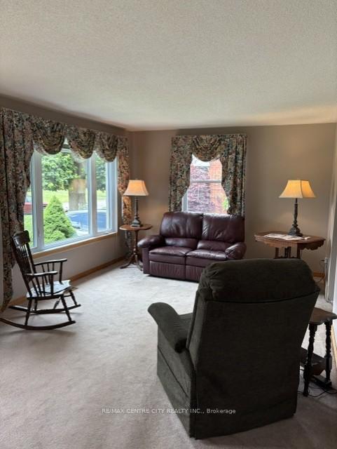 Photo 5 of 28 Dieppe Drive, St. Thomas — HOMEH
