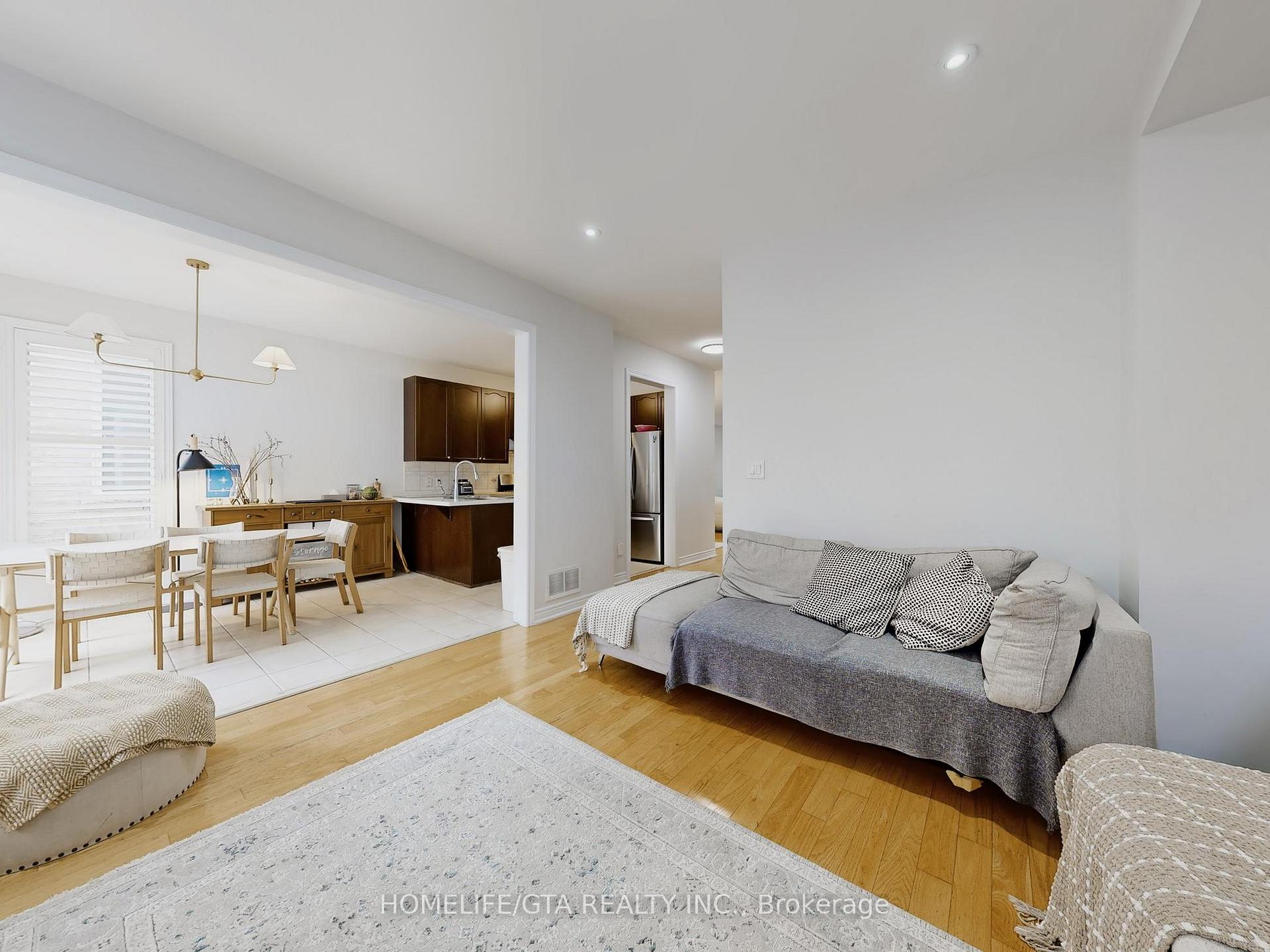 Photo 8 of 32 Scott Brown Street, Markham, Wismer — HOMEH