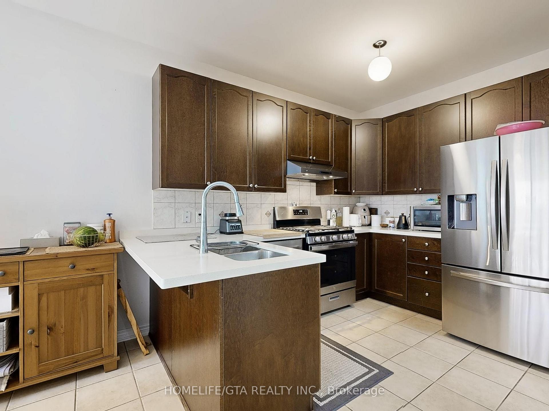 Photo 11 of 32 Scott Brown Street, Markham, Wismer — HOMEH