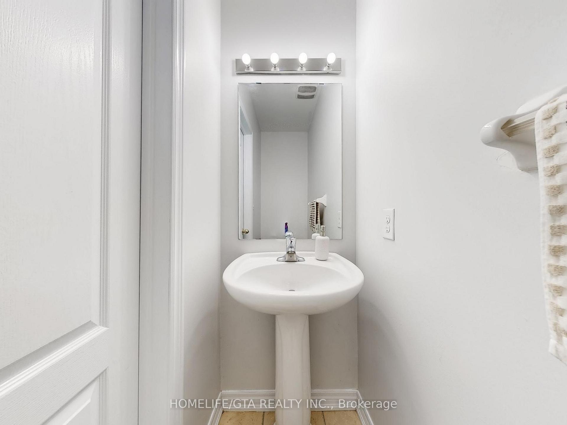 Photo 21 of 32 Scott Brown Street, Markham, Wismer — HOMEH