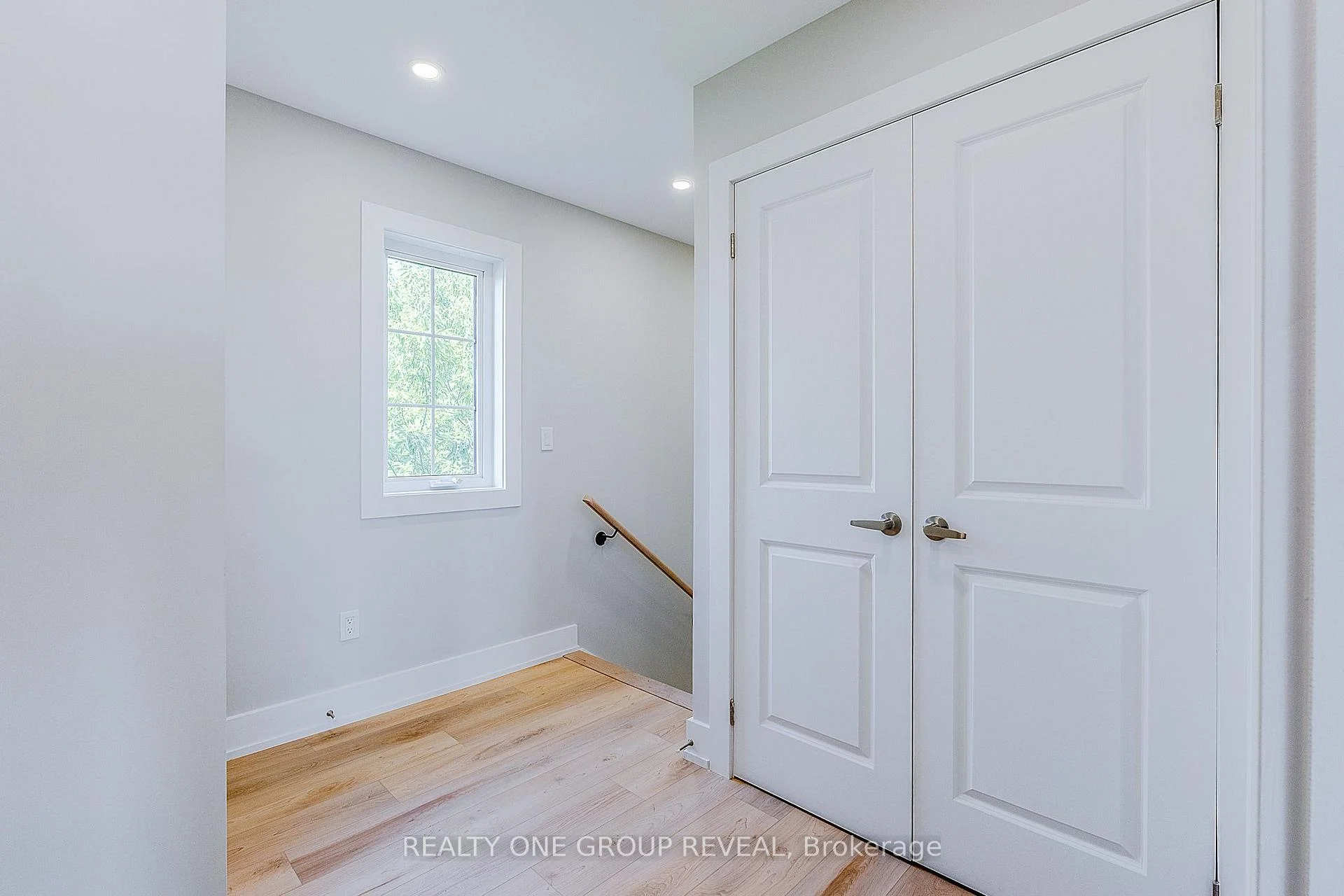Photo 16 of Unit 3, 24 Queen Street, Clarington, Bowmanville — HOMEH
