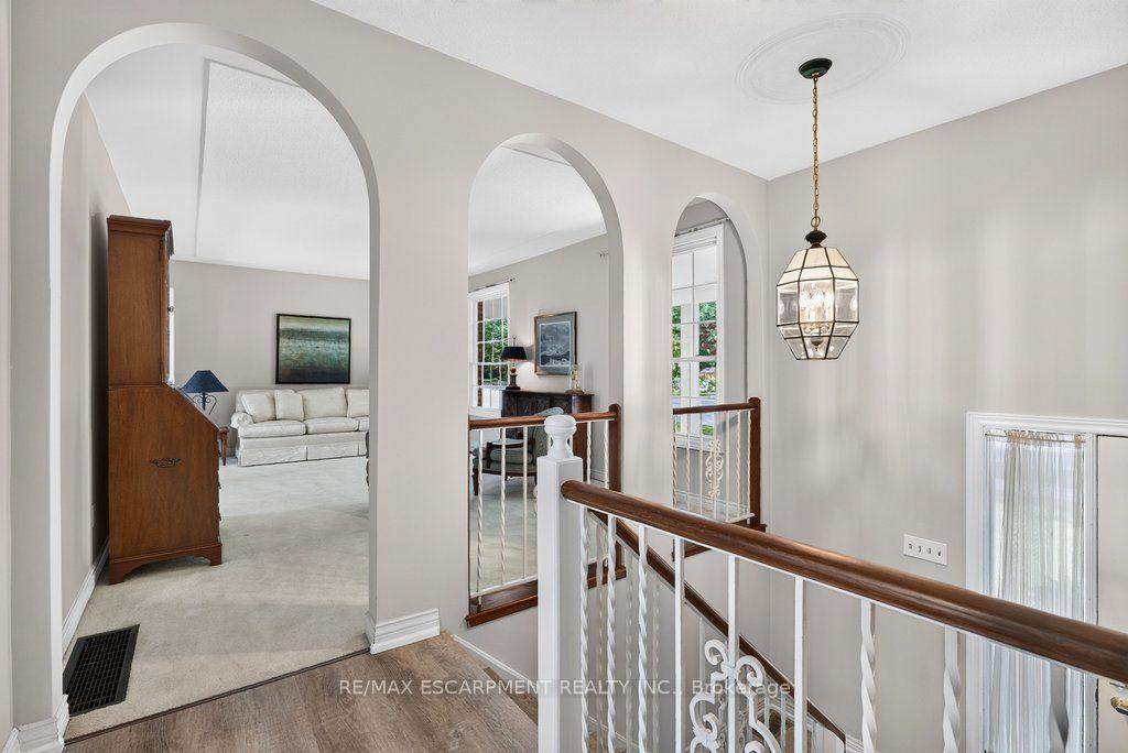 Photo 6 of 2148 Kerns Road, Burlington, Tyandaga — HOMEH