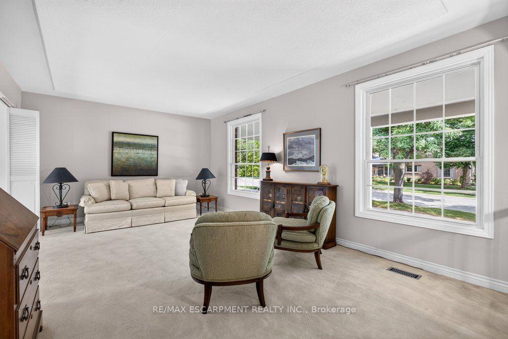 Photo 7 of 2148 Kerns Road, Burlington, Tyandaga — HOMEH