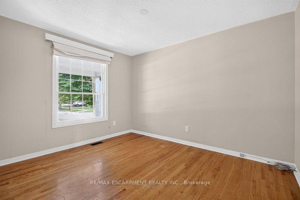 Photo 20 of 2148 Kerns Road, Burlington, Tyandaga — HOMEH