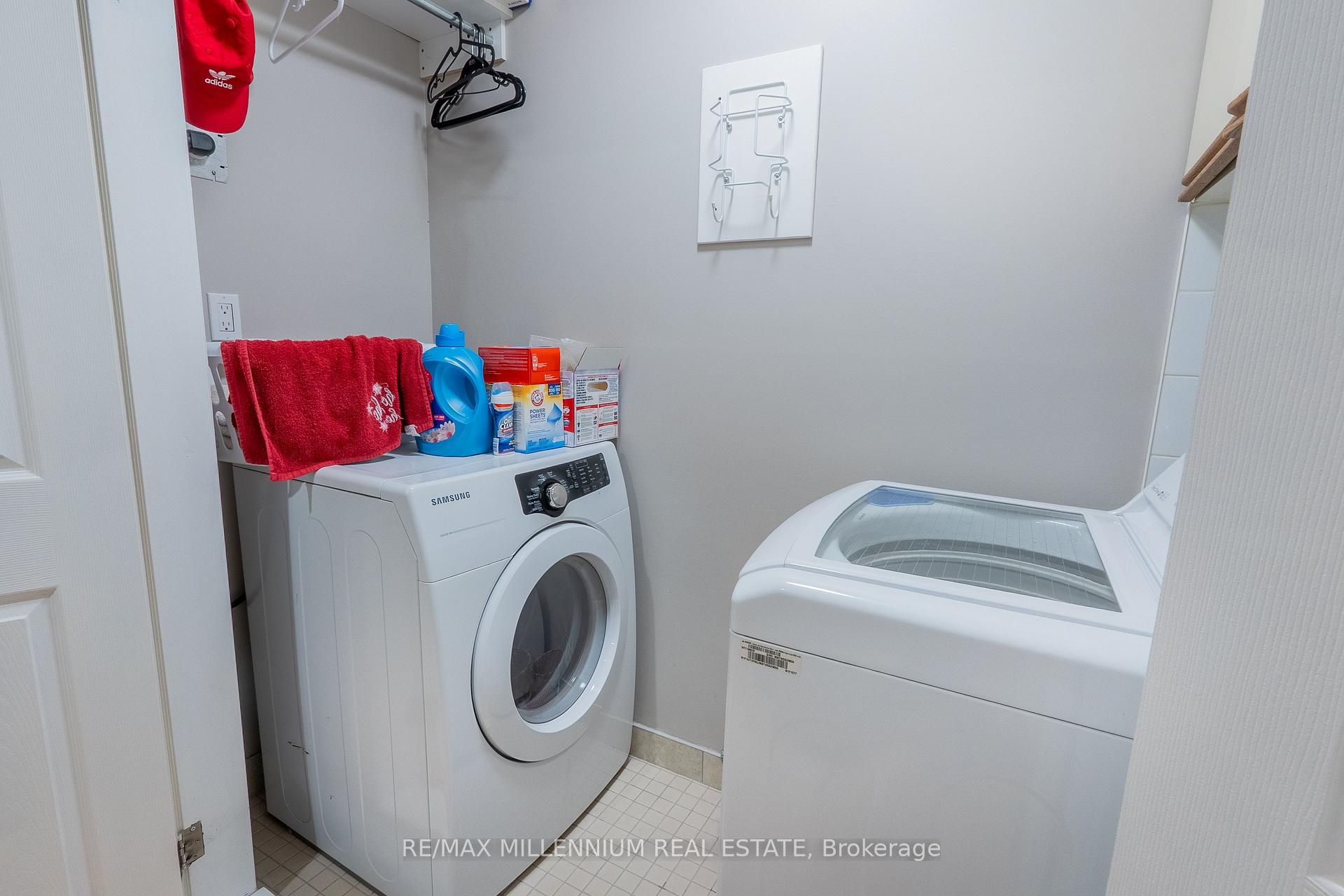 Photo 15 of Unit 11, 230 Meadowbrook Drive, Hamilton, Ancaster — HOMEH