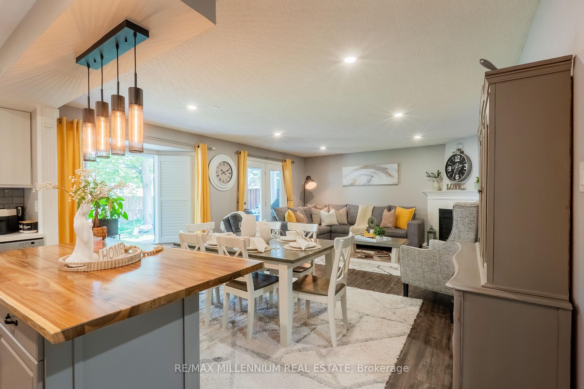 Photo 23 of Unit 11, 230 Meadowbrook Drive, Hamilton, Ancaster — HOMEH