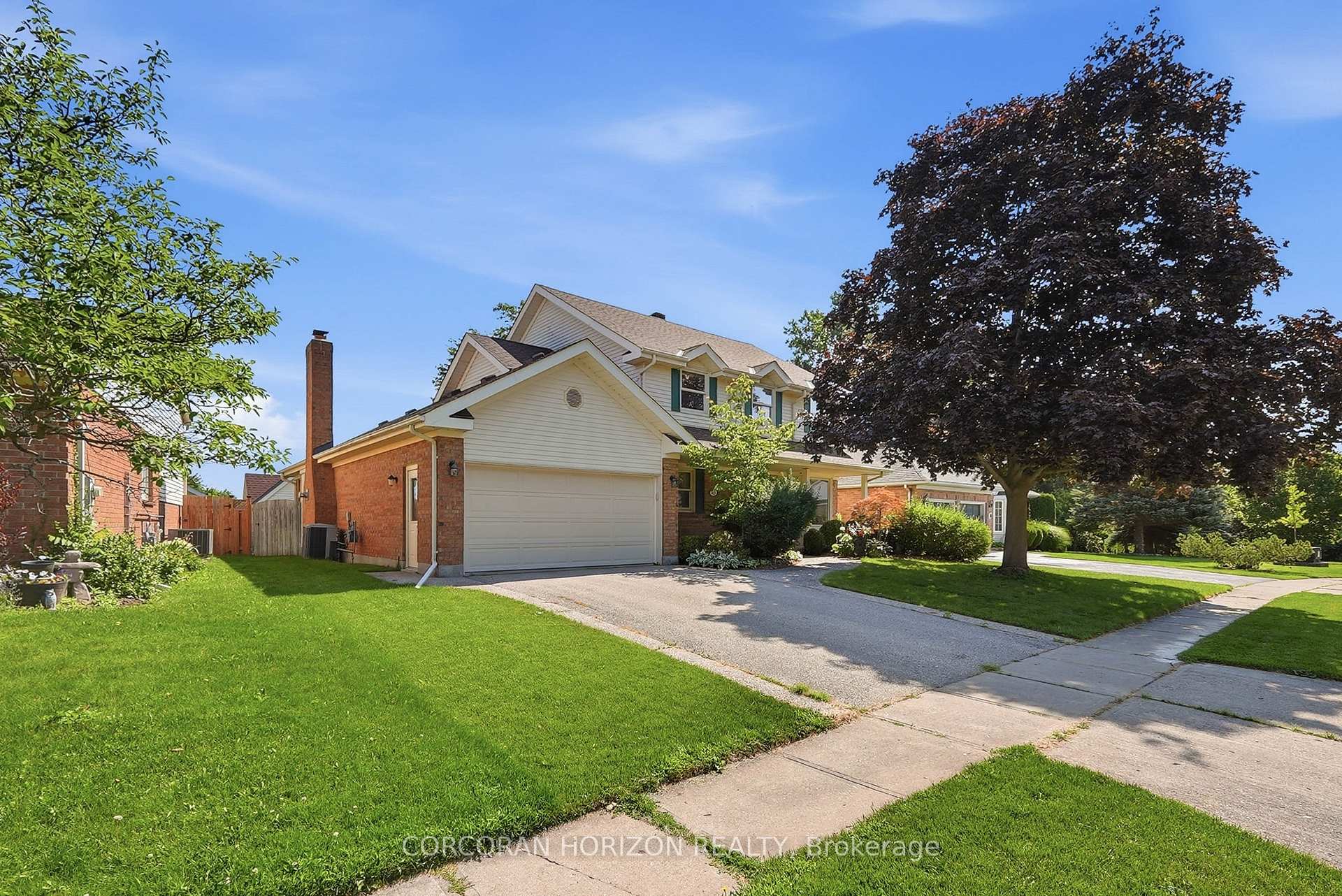 Photo 2 of 46 Devils Creek Drive, Cambridge, Westview — HOMEH
