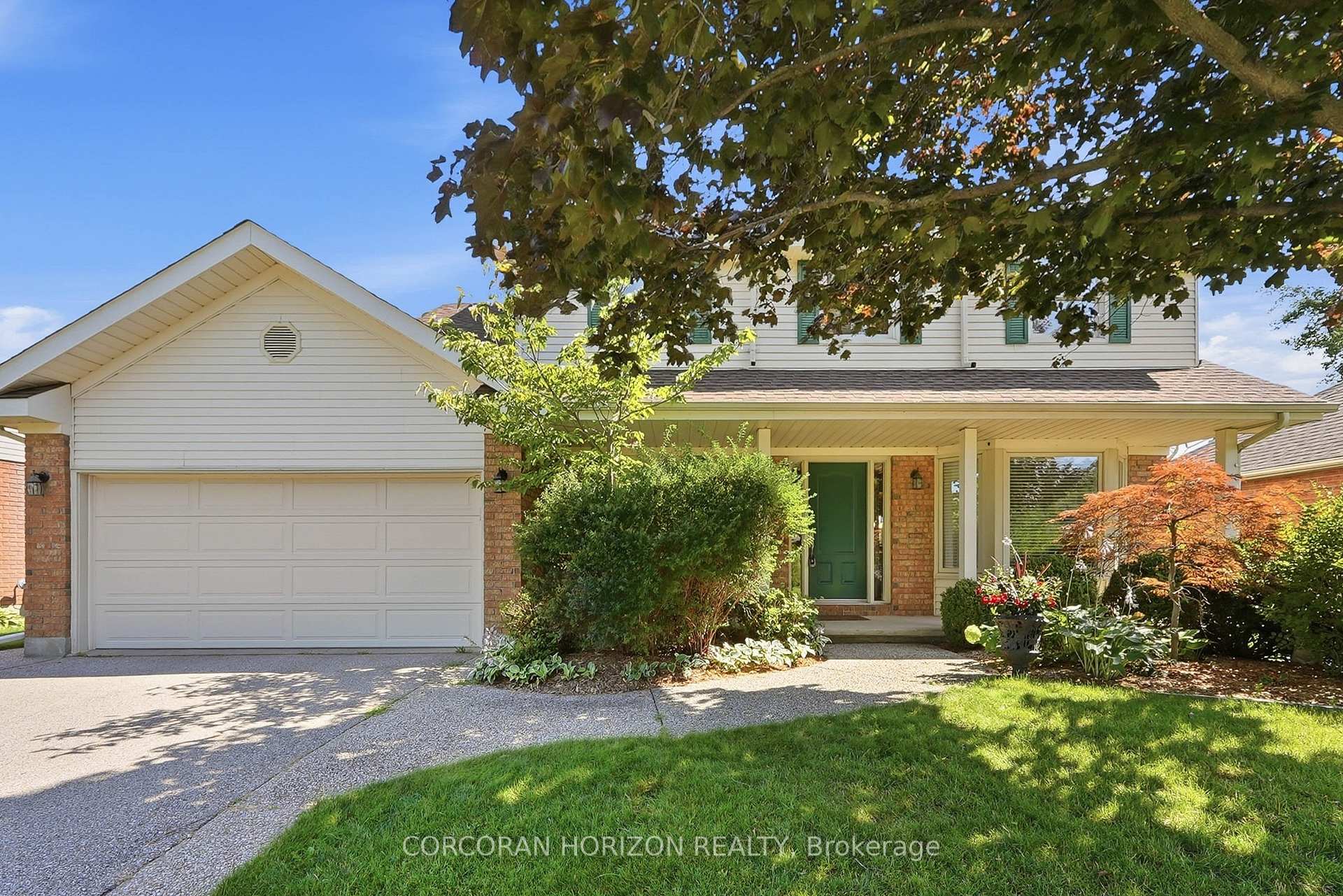 Photo 3 of 46 Devils Creek Drive, Cambridge, Westview — HOMEH