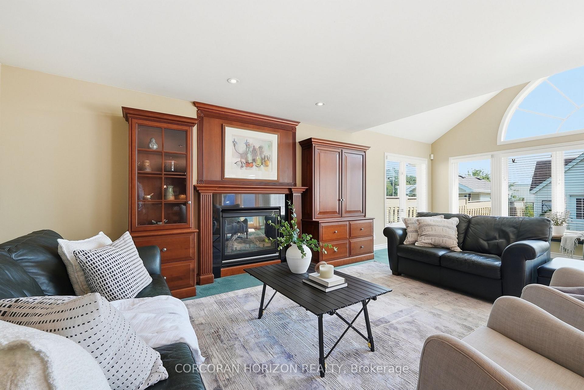 Photo 21 of 46 Devils Creek Drive, Cambridge, Westview — HOMEH