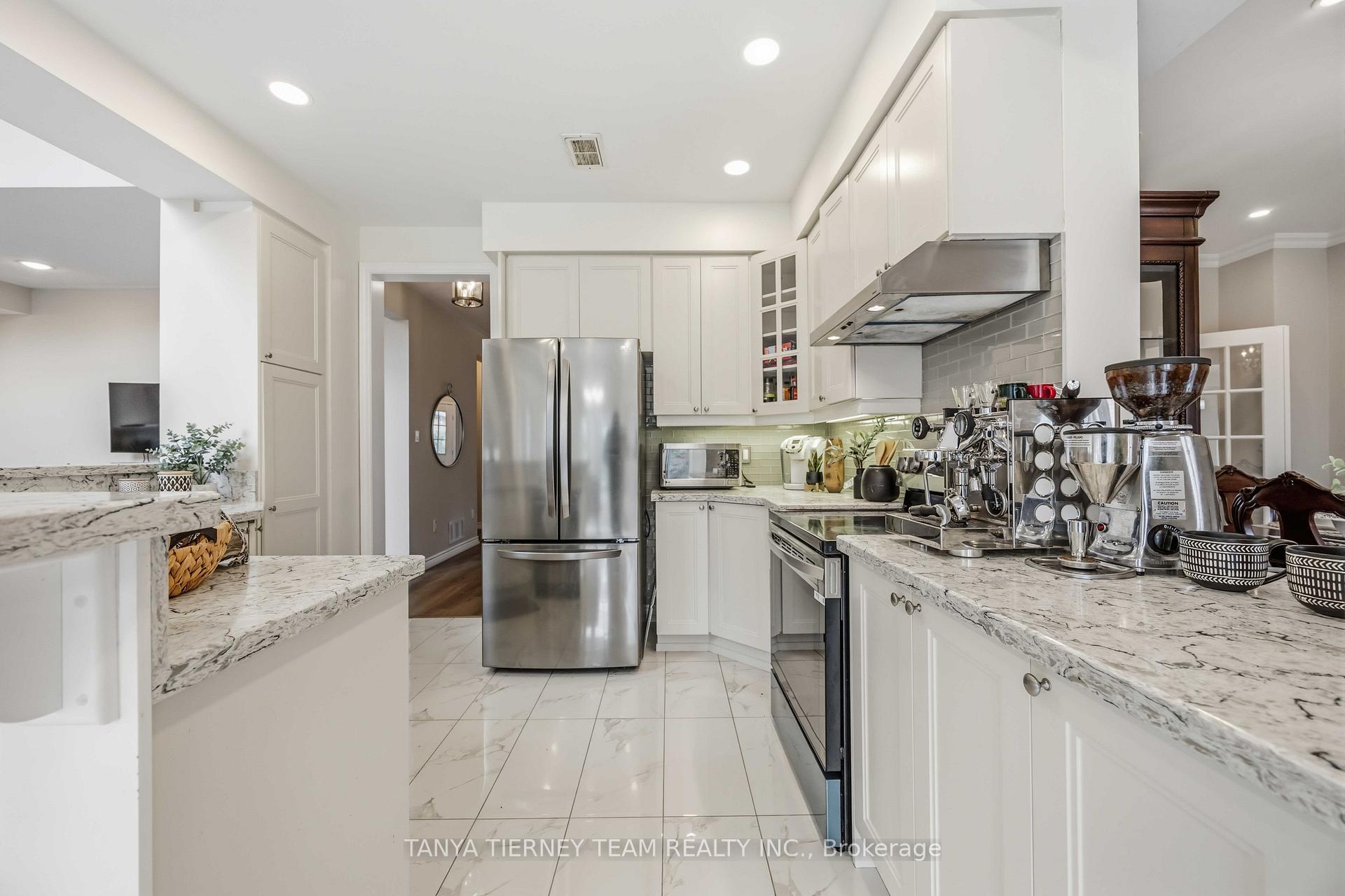 Photo 13 of 467 Oakwood Drive, Pickering, Rosebank — HOMEH