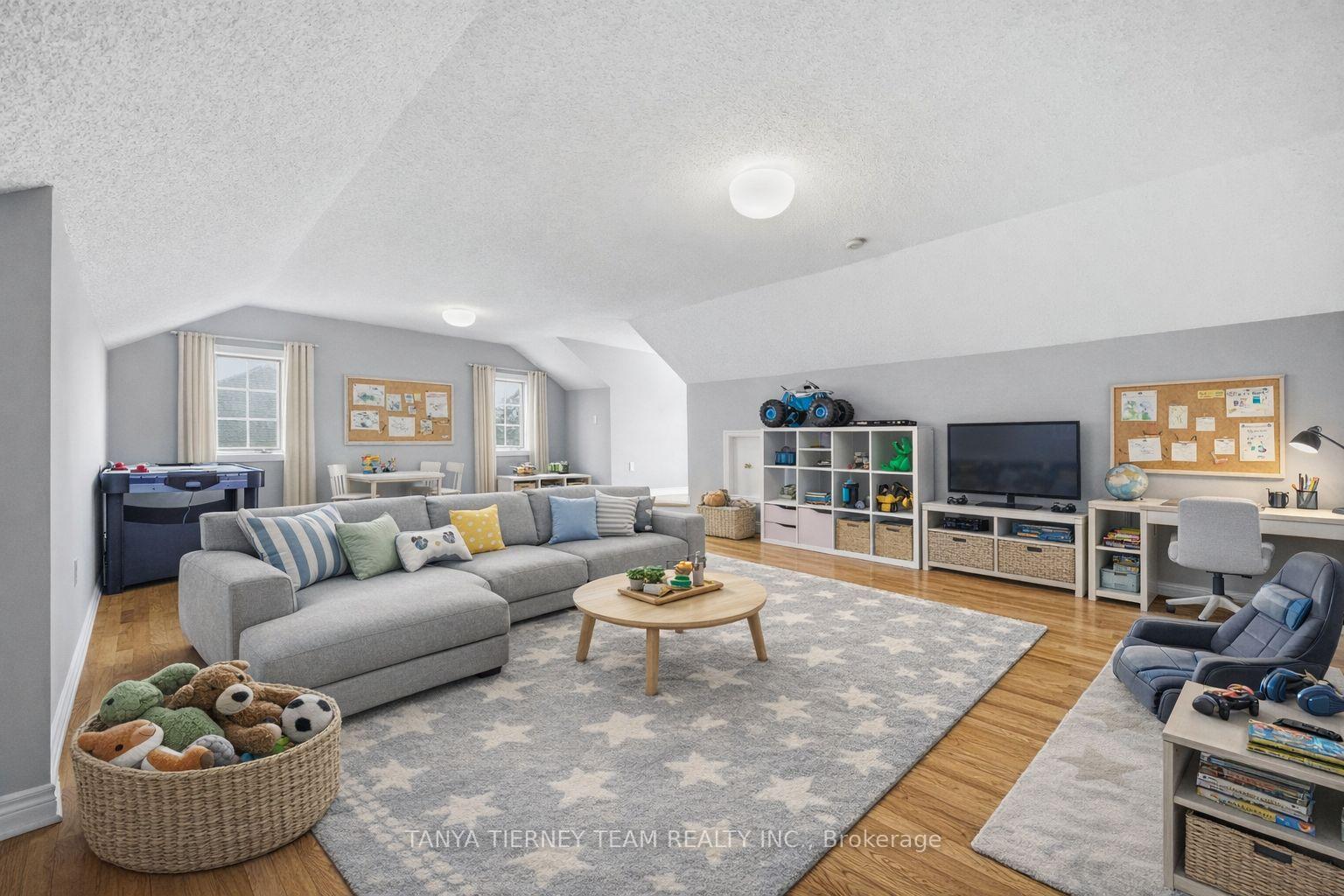 Photo 29 of 467 Oakwood Drive, Pickering, Rosebank — HOMEH