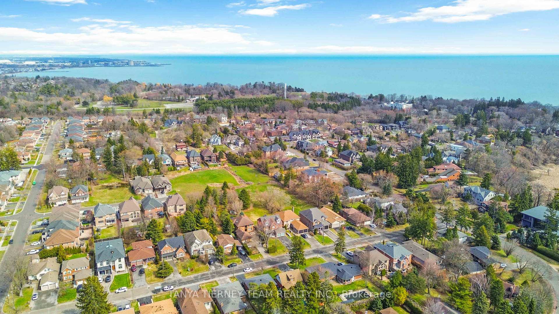 Photo 43 of 467 Oakwood Drive, Pickering, Rosebank — HOMEH