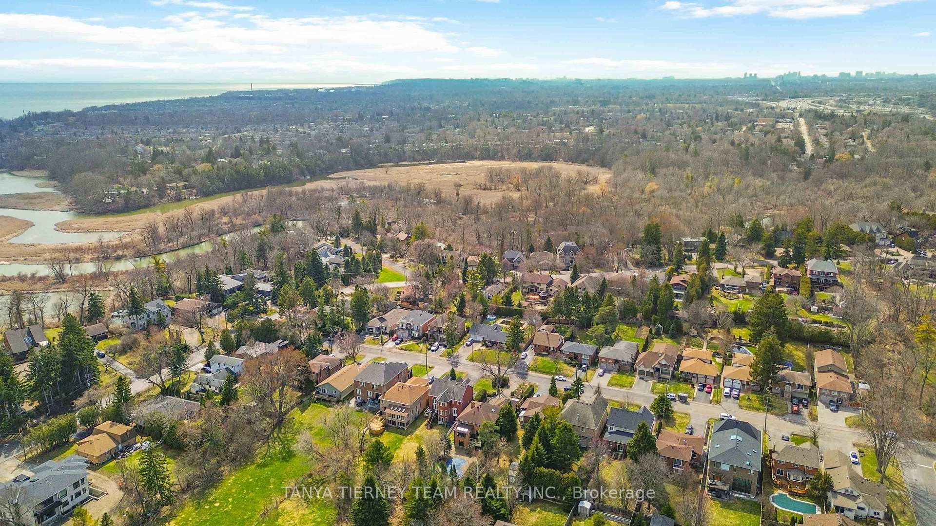 Photo 48 of 467 Oakwood Drive, Pickering, Rosebank — HOMEH