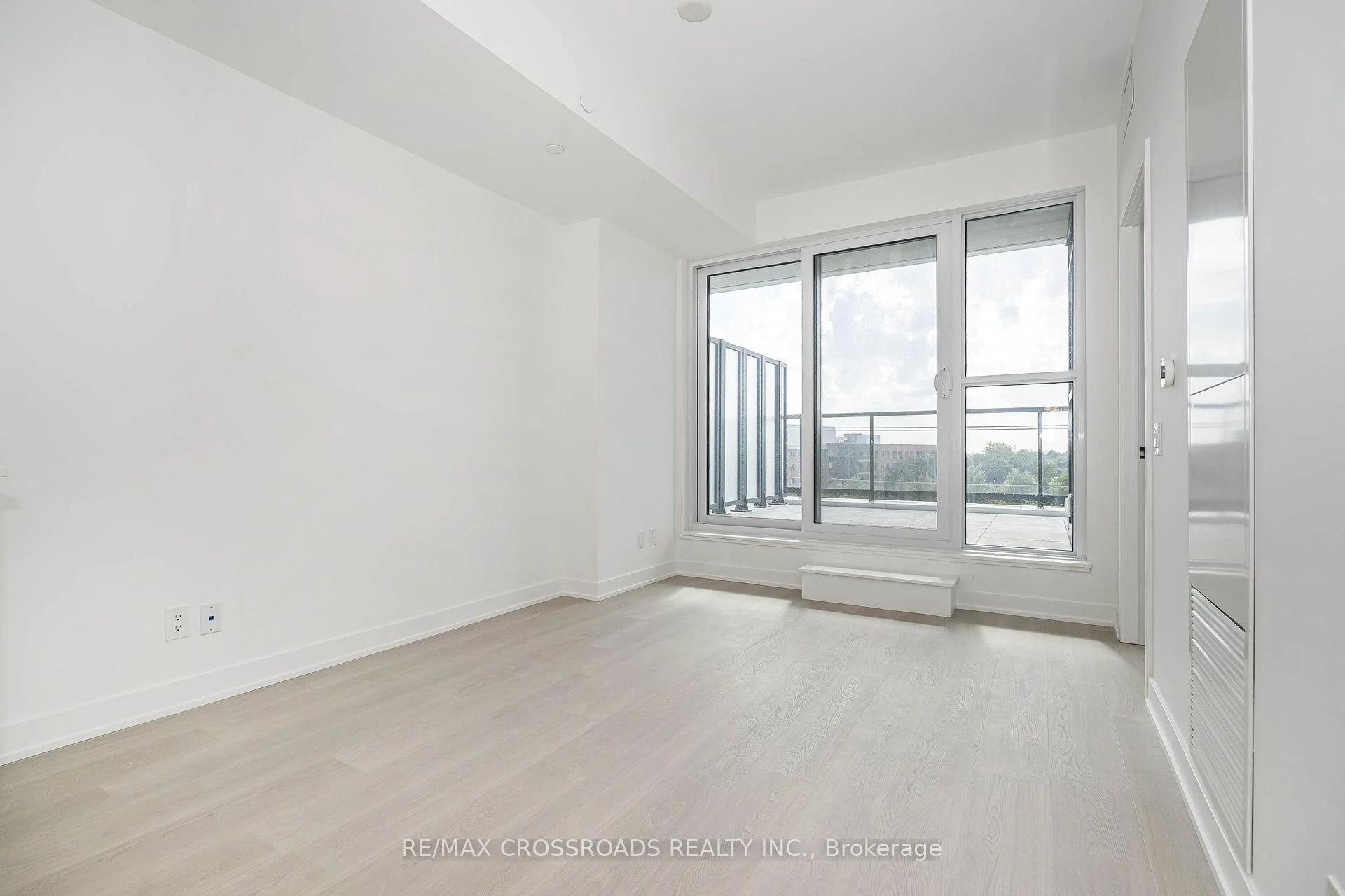 Photo 12 of Unit 411, 20 Deans Drive, Scarborough, Clairlea-Birchmount — HOMEH