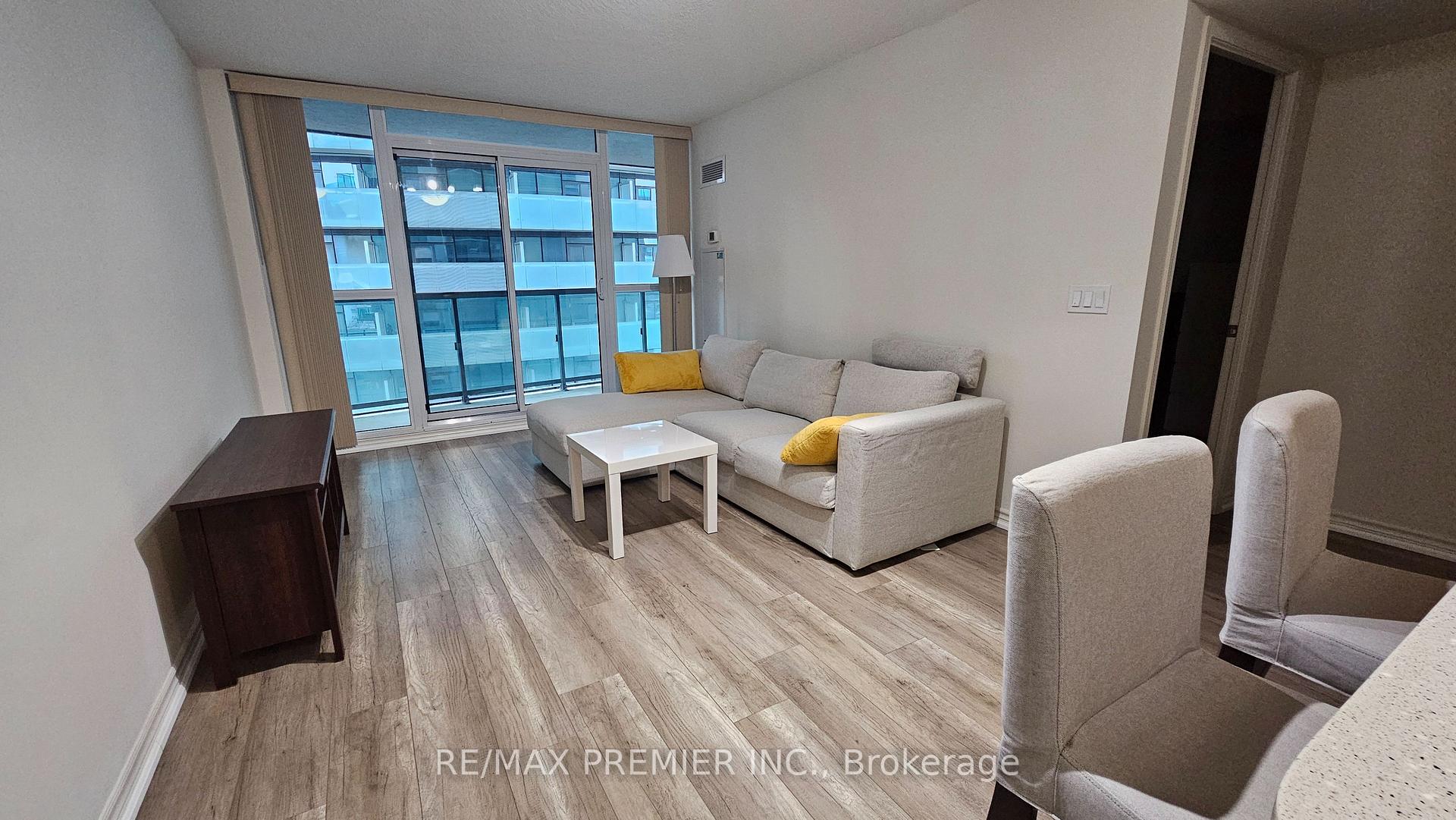 Photo 3 of Unit 2507, 19 Grand Trunk Crescent, Toronto, Waterfront Communities — HOMEH