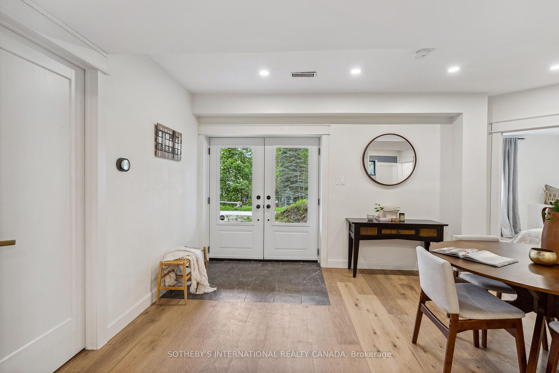 Photo 3 of 25 Silver Birch Street, Kawartha Lakes, Verulam — HOMEH