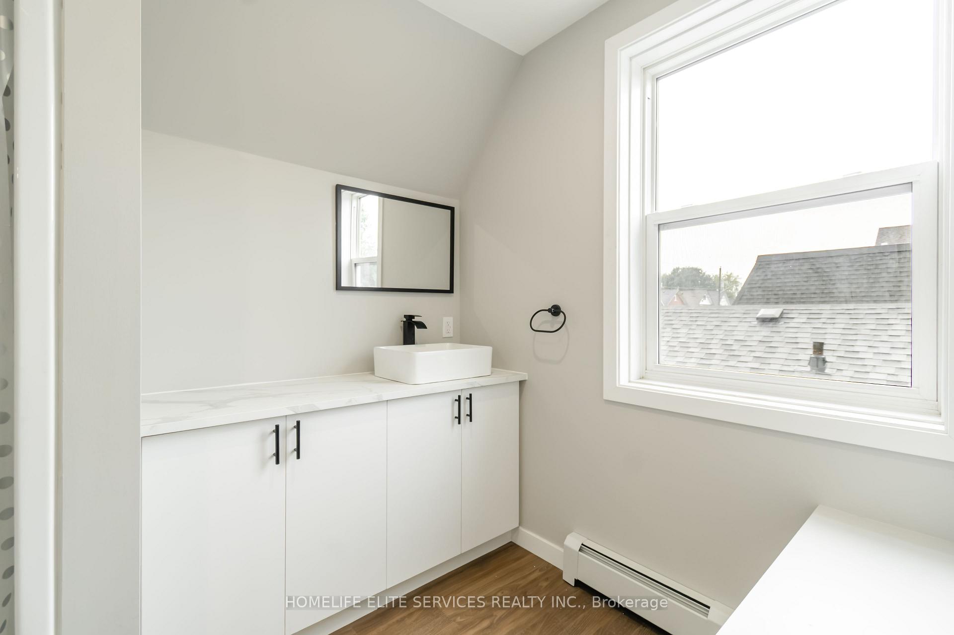 Photo 37 of 196 Second Avenue E, North Bay, Central — HOMEH