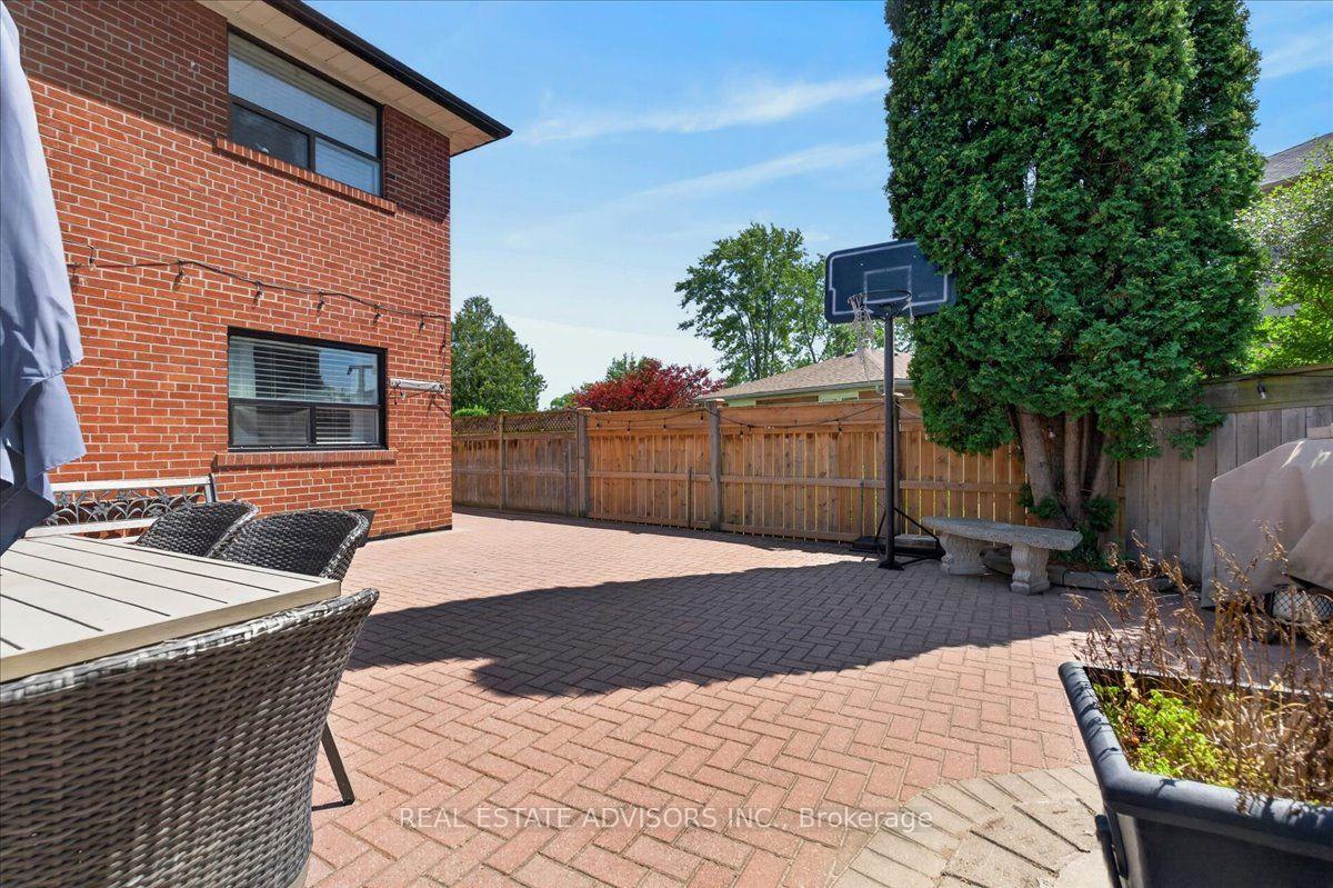 Photo 29 of 14 Grampian Crescent, North York, Humber Summit — HOMEH