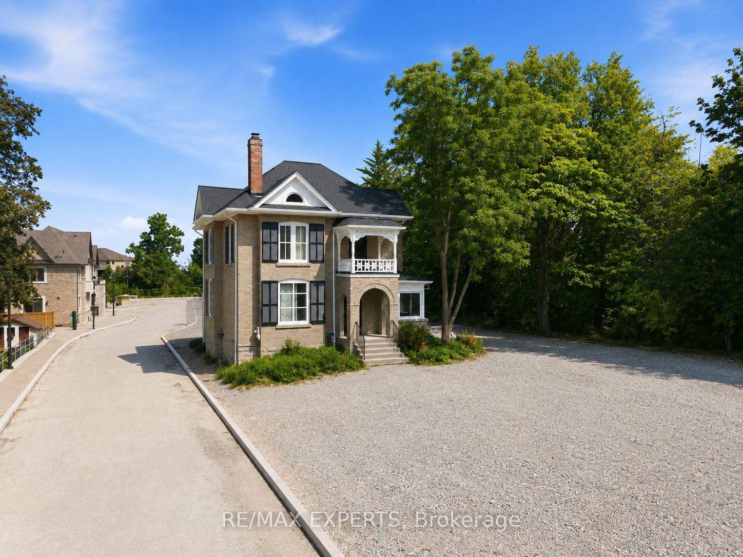 Photo 4 of 66 Main Street, King, Schomberg — HOMEH