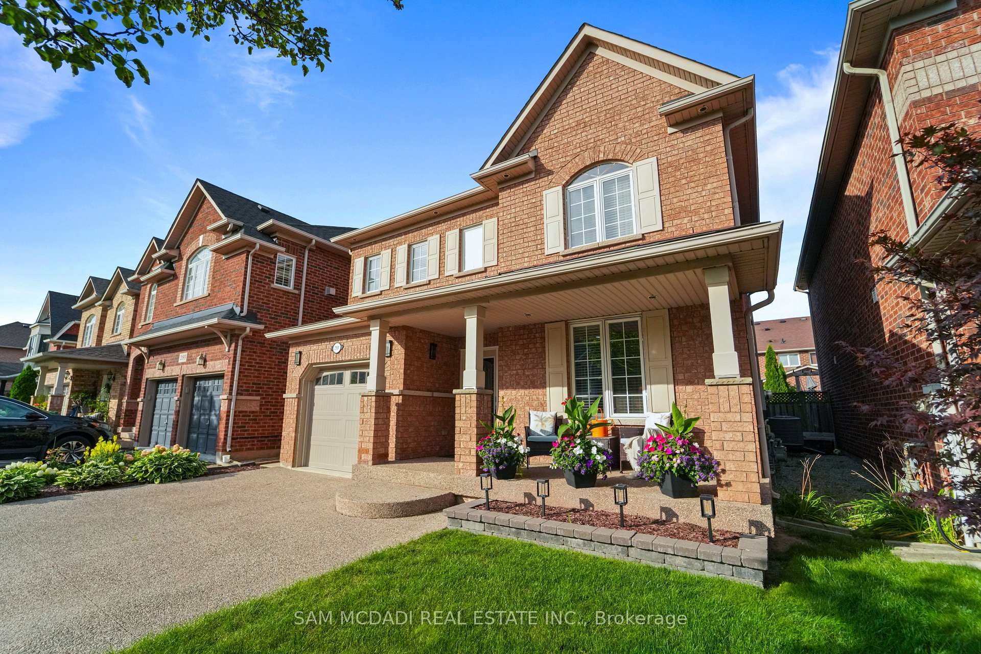 Photo 2 of 2191 Coldwater Street, Burlington, Orchard — HOMEH