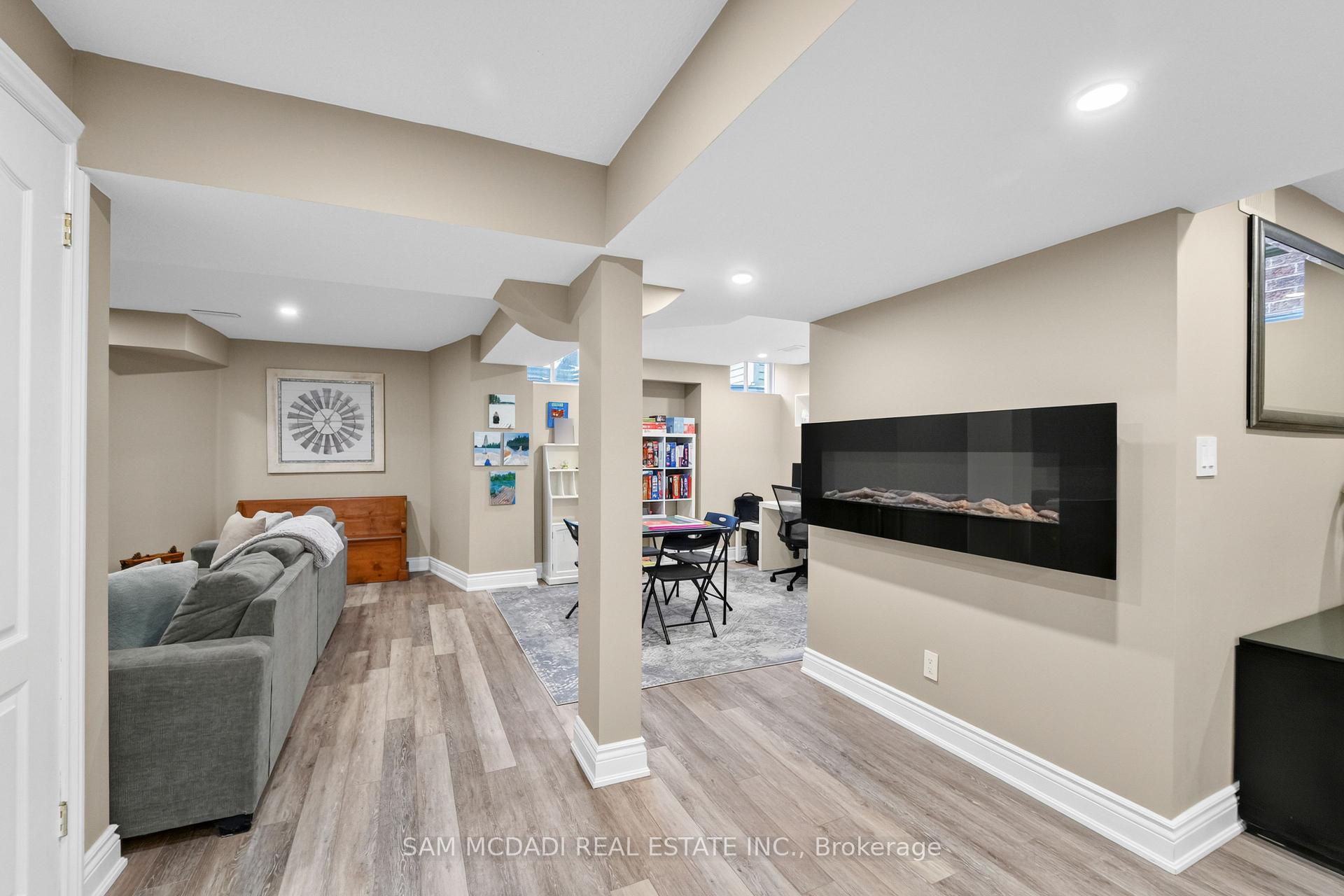 Photo 31 of 2191 Coldwater Street, Burlington, Orchard — HOMEH