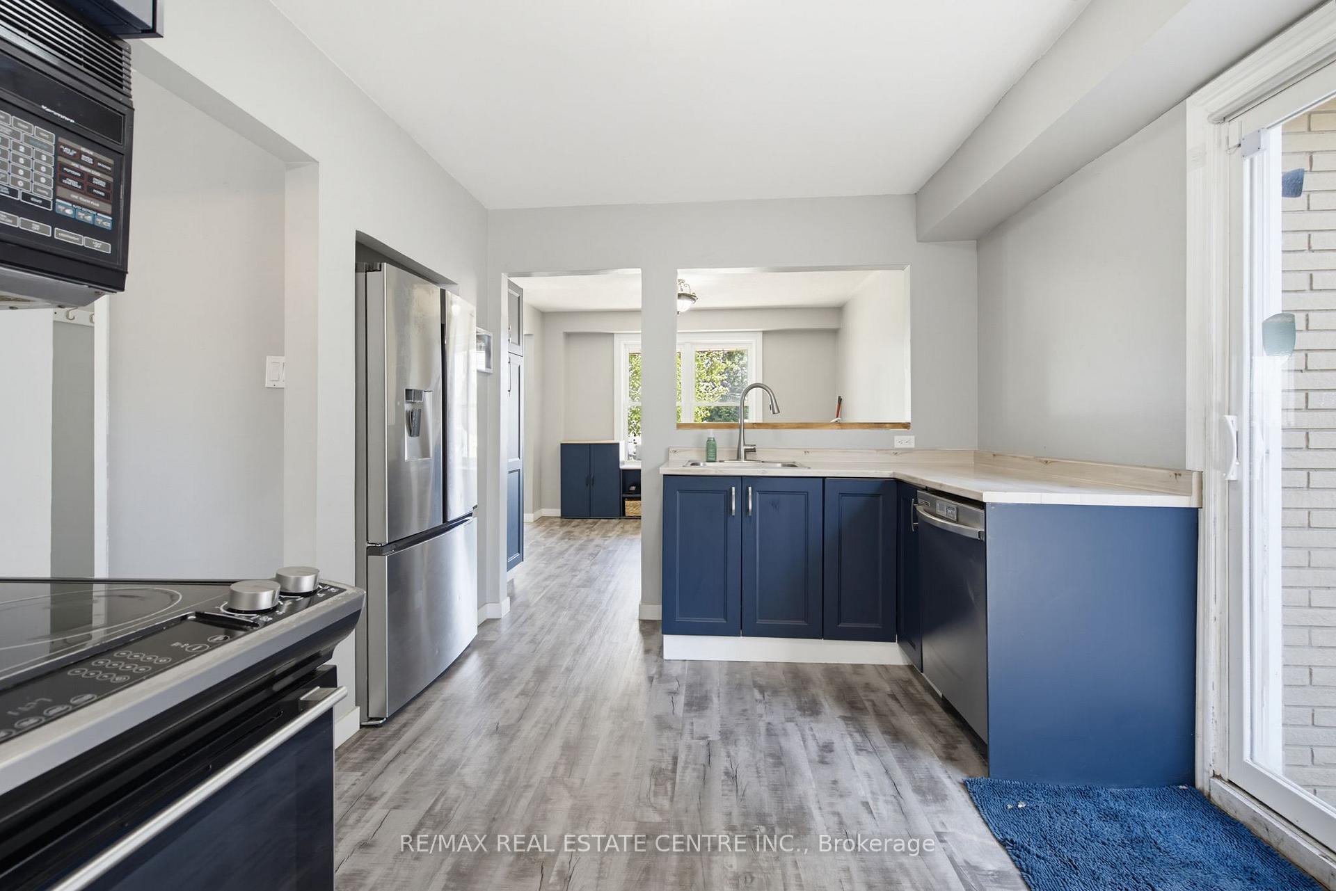Photo 15 of 39 Amelia Street, Orangeville — HOMEH