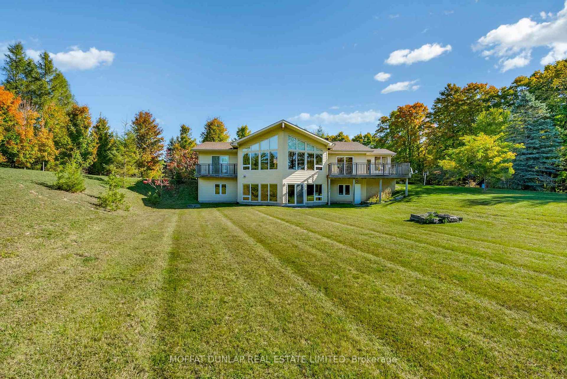 Photo of 15910 Mississauga Road