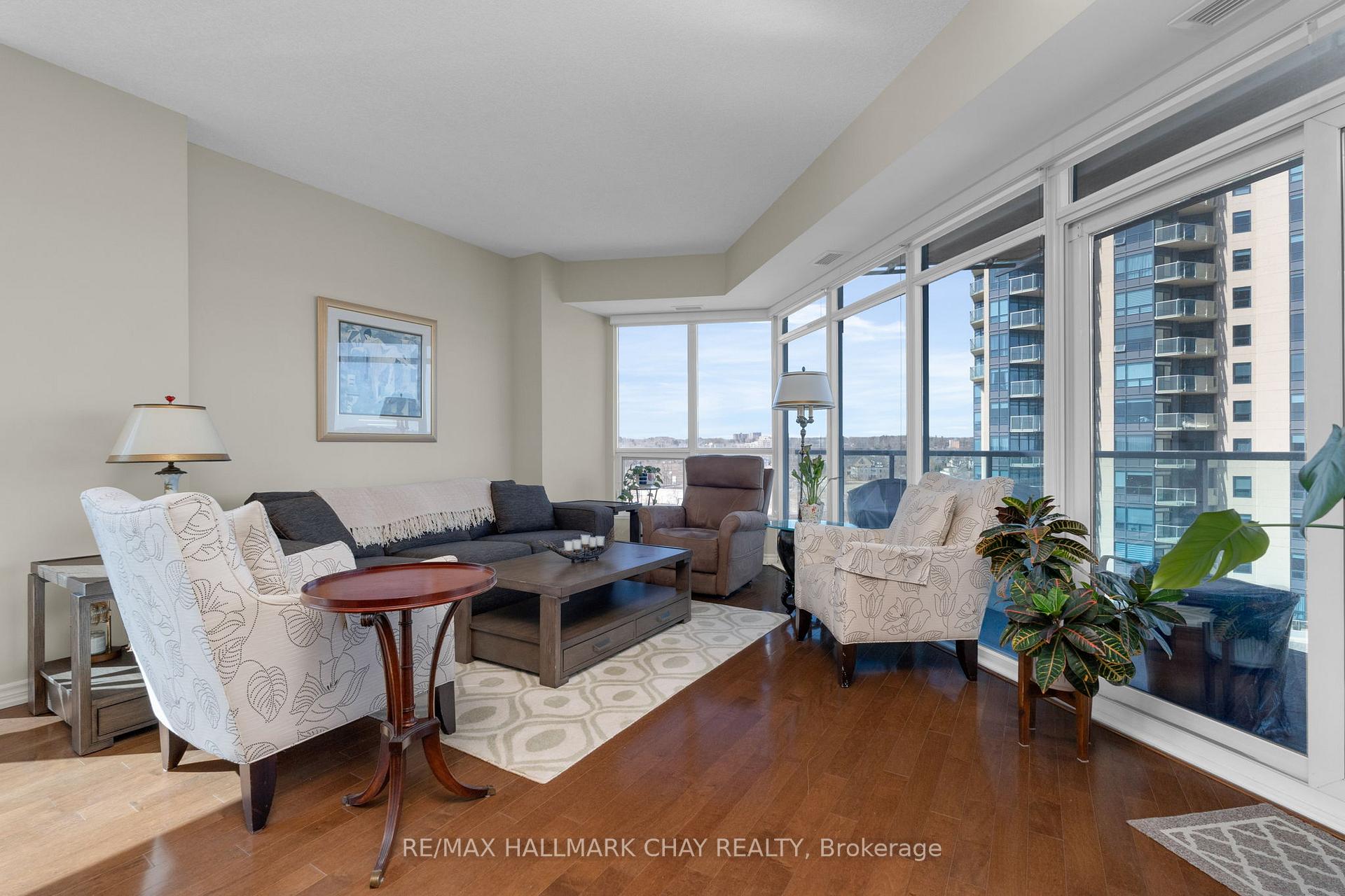 Photo 14 of Unit 702, 37 Ellen Street, Barrie, City Centre — HOMEH