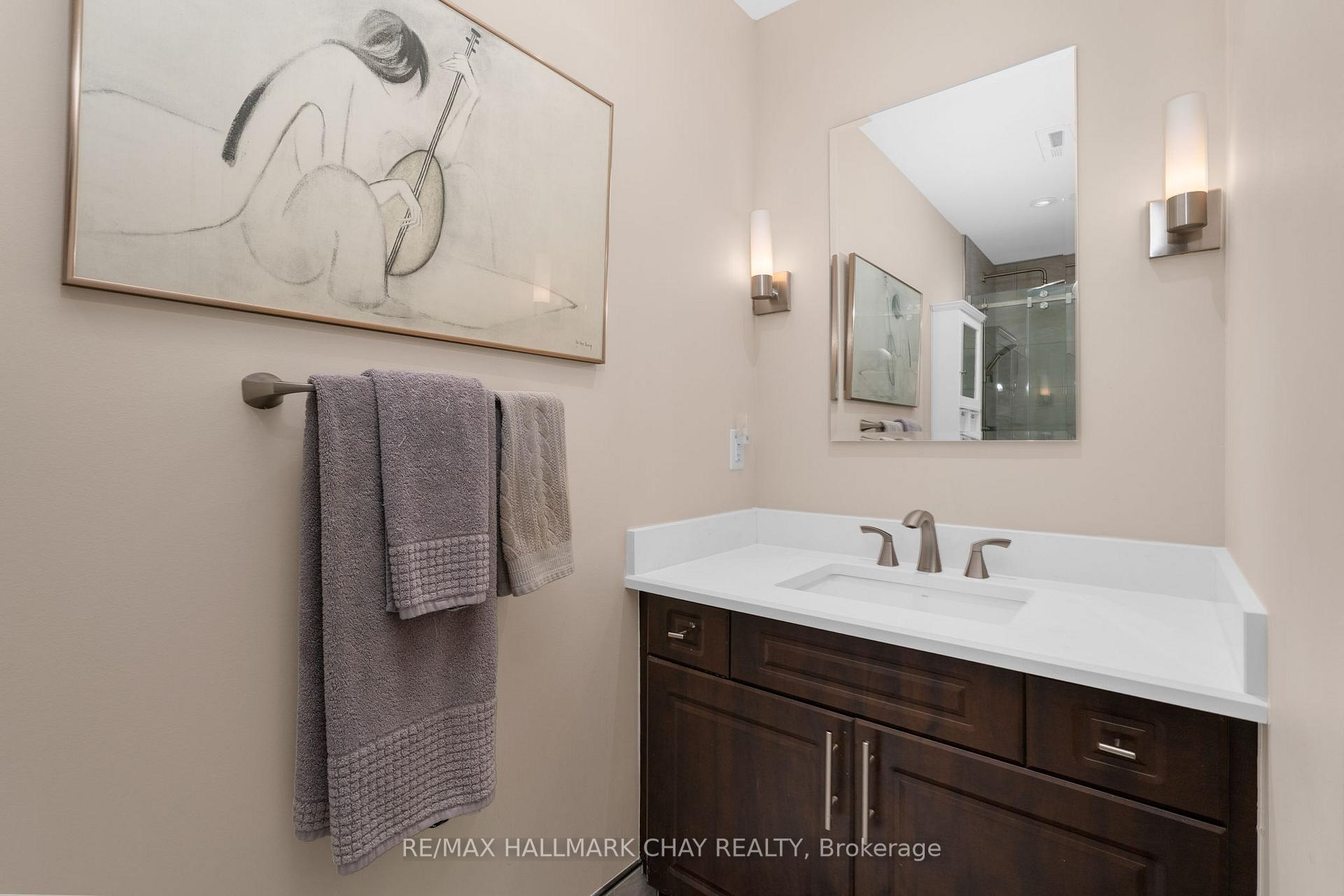 Photo 23 of Unit 702, 37 Ellen Street, Barrie, City Centre — HOMEH