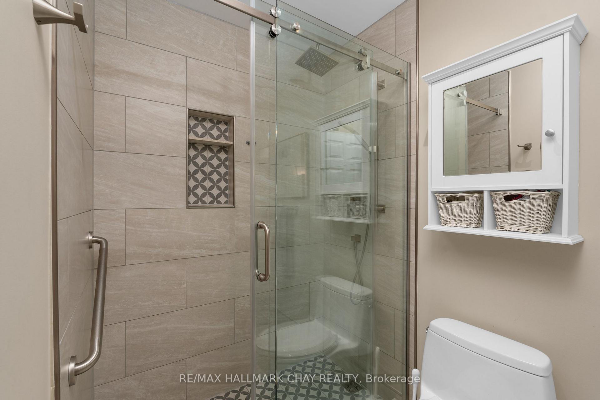 Photo 24 of Unit 702, 37 Ellen Street, Barrie, City Centre — HOMEH