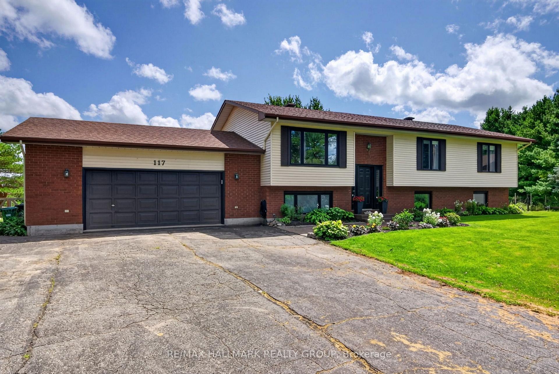 Photo 4 of 117 Canyon Drive, Ottawa, Fitzroy Ward (South East) — HOMEH