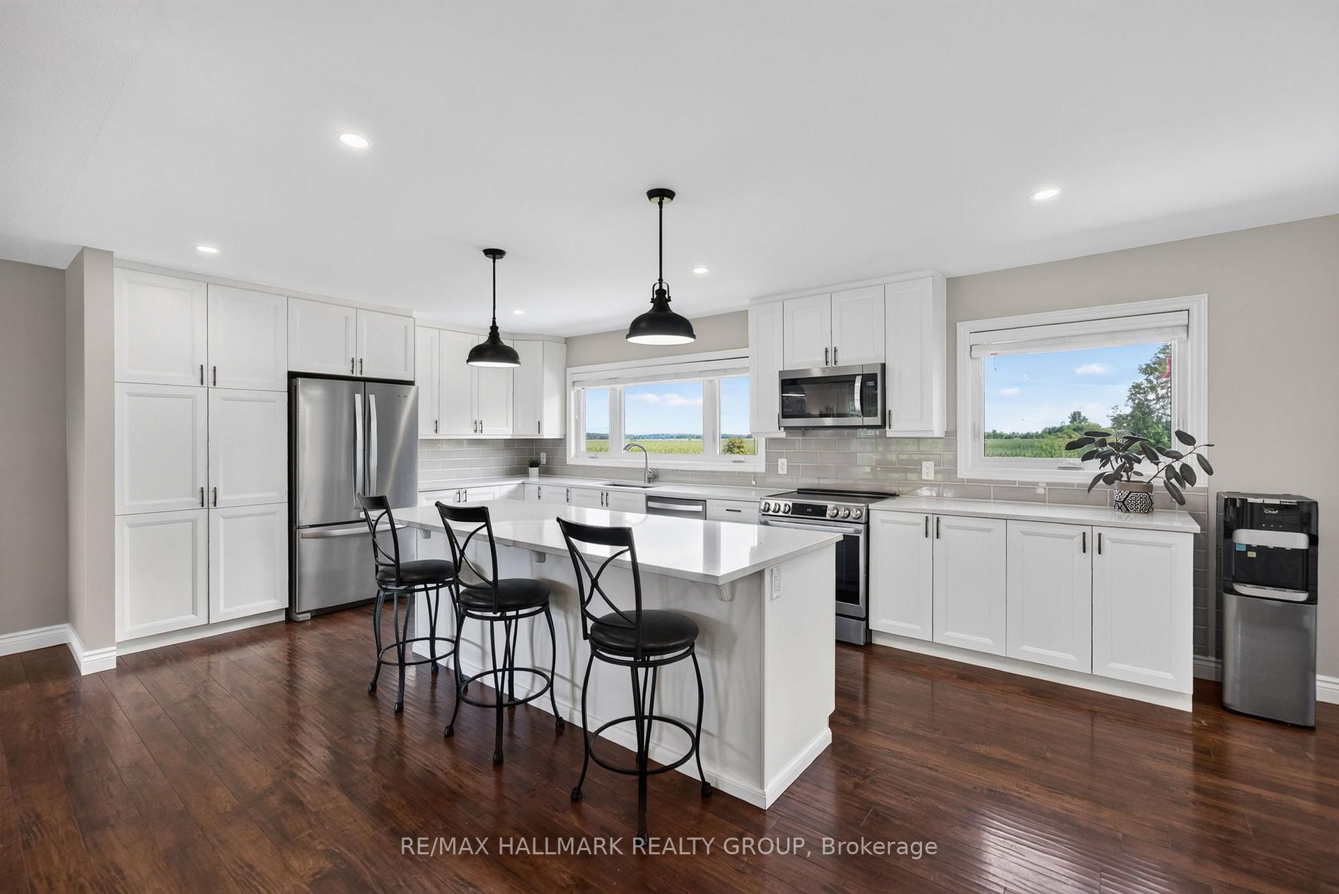 Photo 10 of 117 Canyon Drive, Ottawa, Fitzroy Ward (South East) — HOMEH