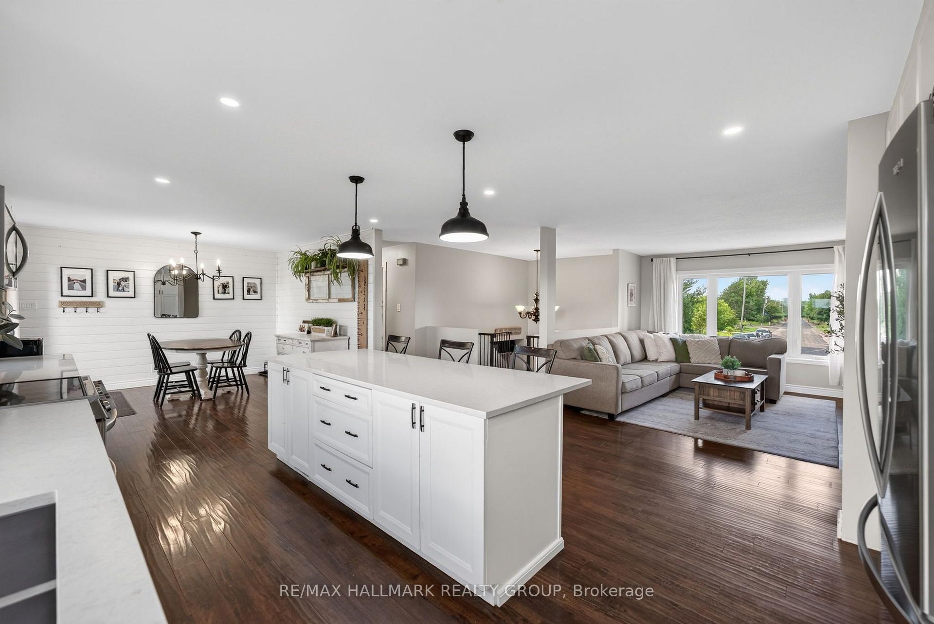 Photo 14 of 117 Canyon Drive, Ottawa, Fitzroy Ward (South East) — HOMEH